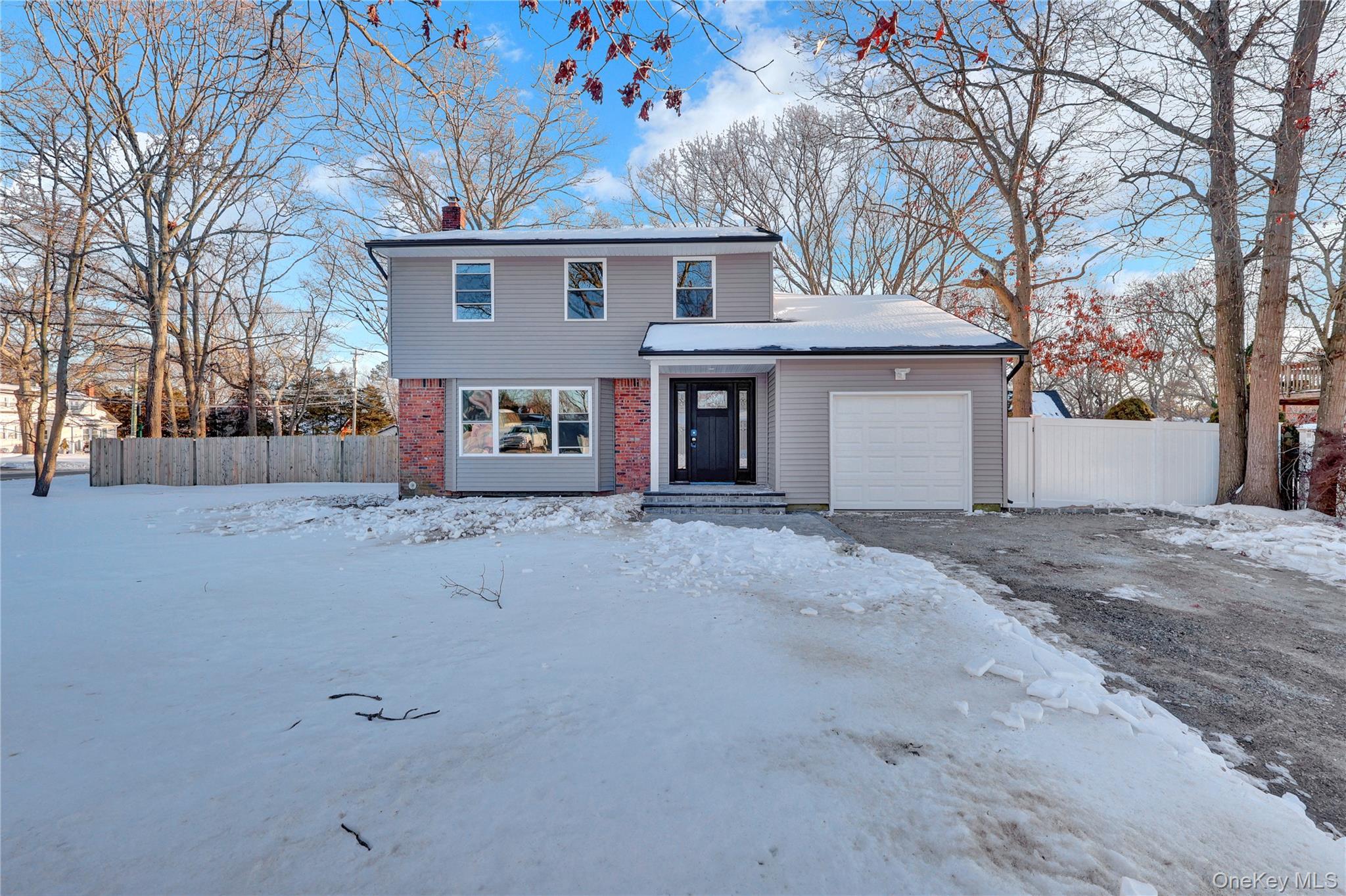 #2 photo, 2 Cheshire Drive, Farmingville , NY 11738