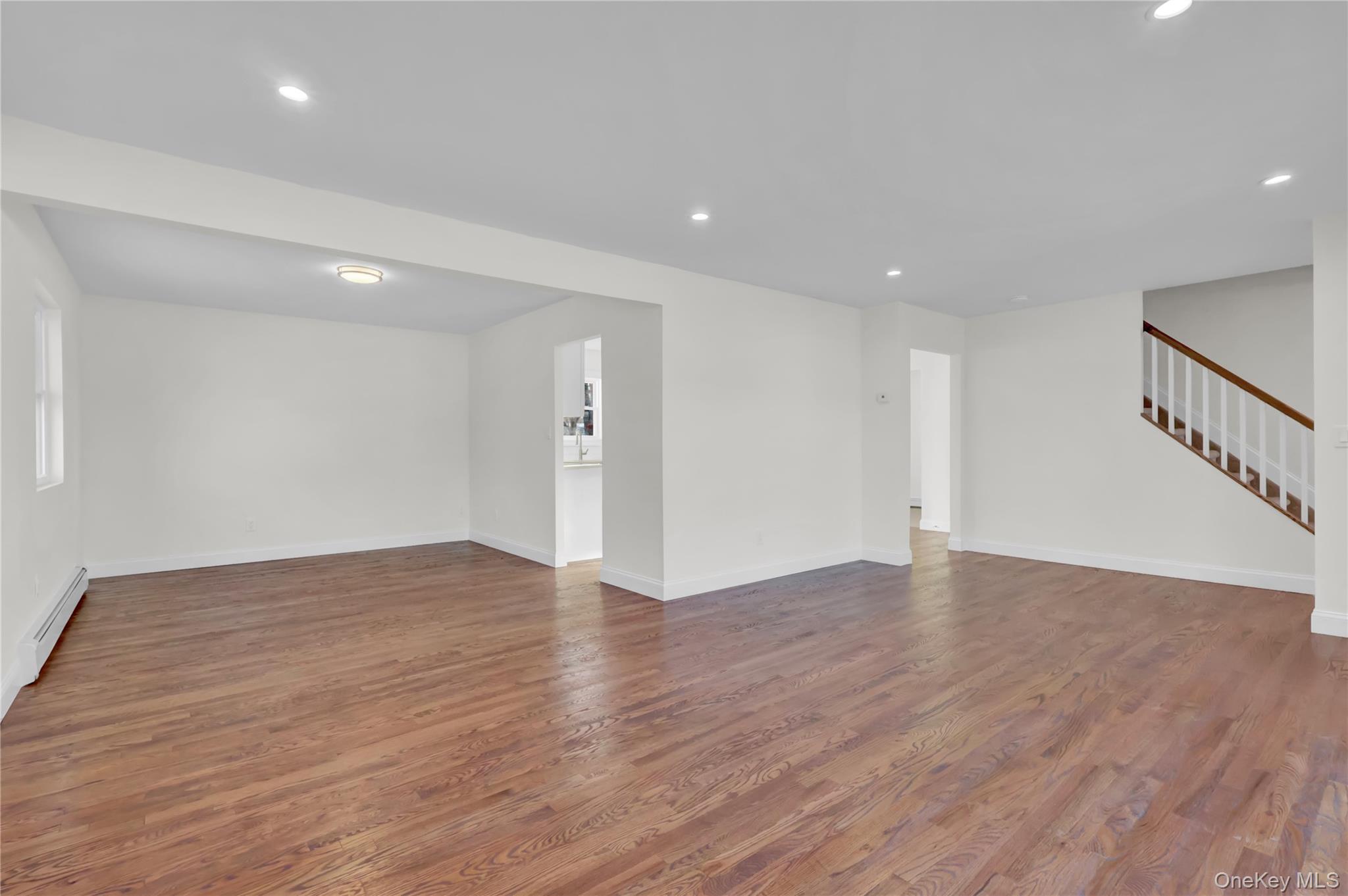 #5 photo, 2 Cheshire Drive, Farmingville , NY 11738