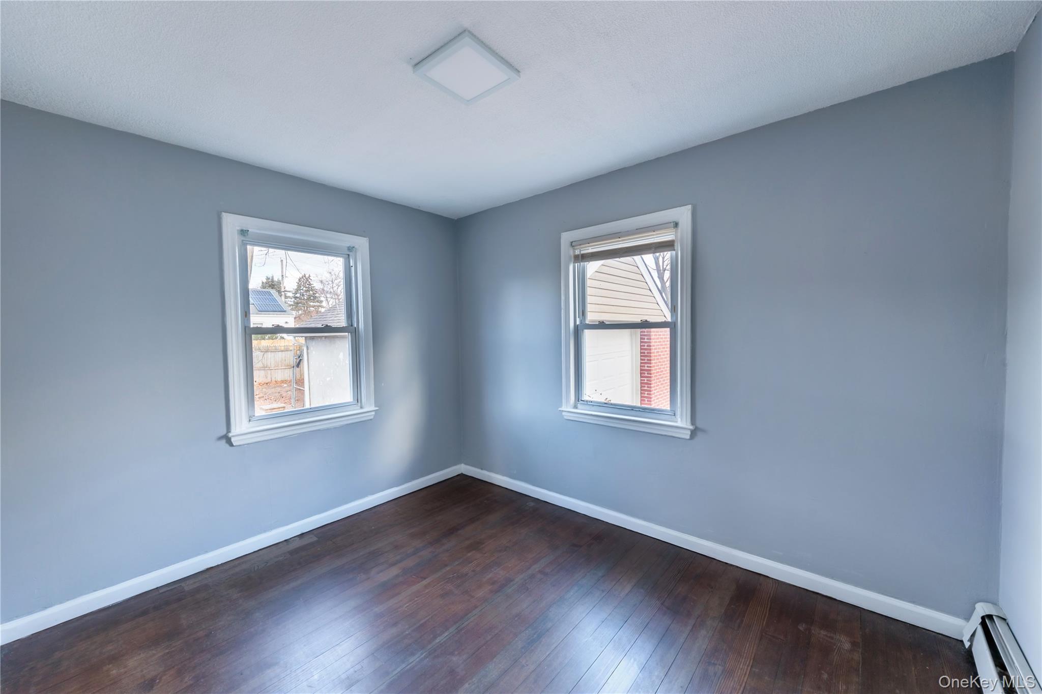 #9 photo, 345 Elmore Street, Саффолк ‖ Central Islip , NY 11722