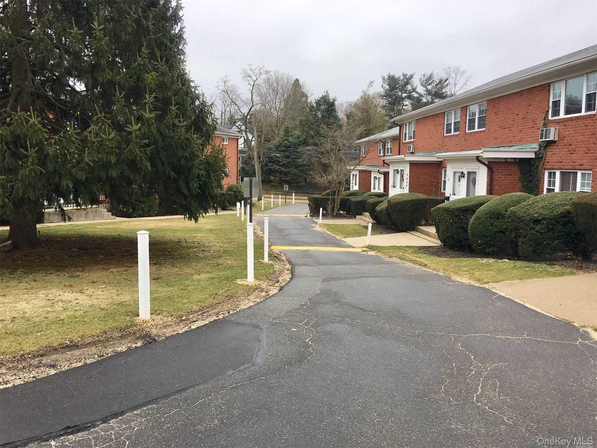 #12 photo, 451 Main Street, Northport , NY 11768