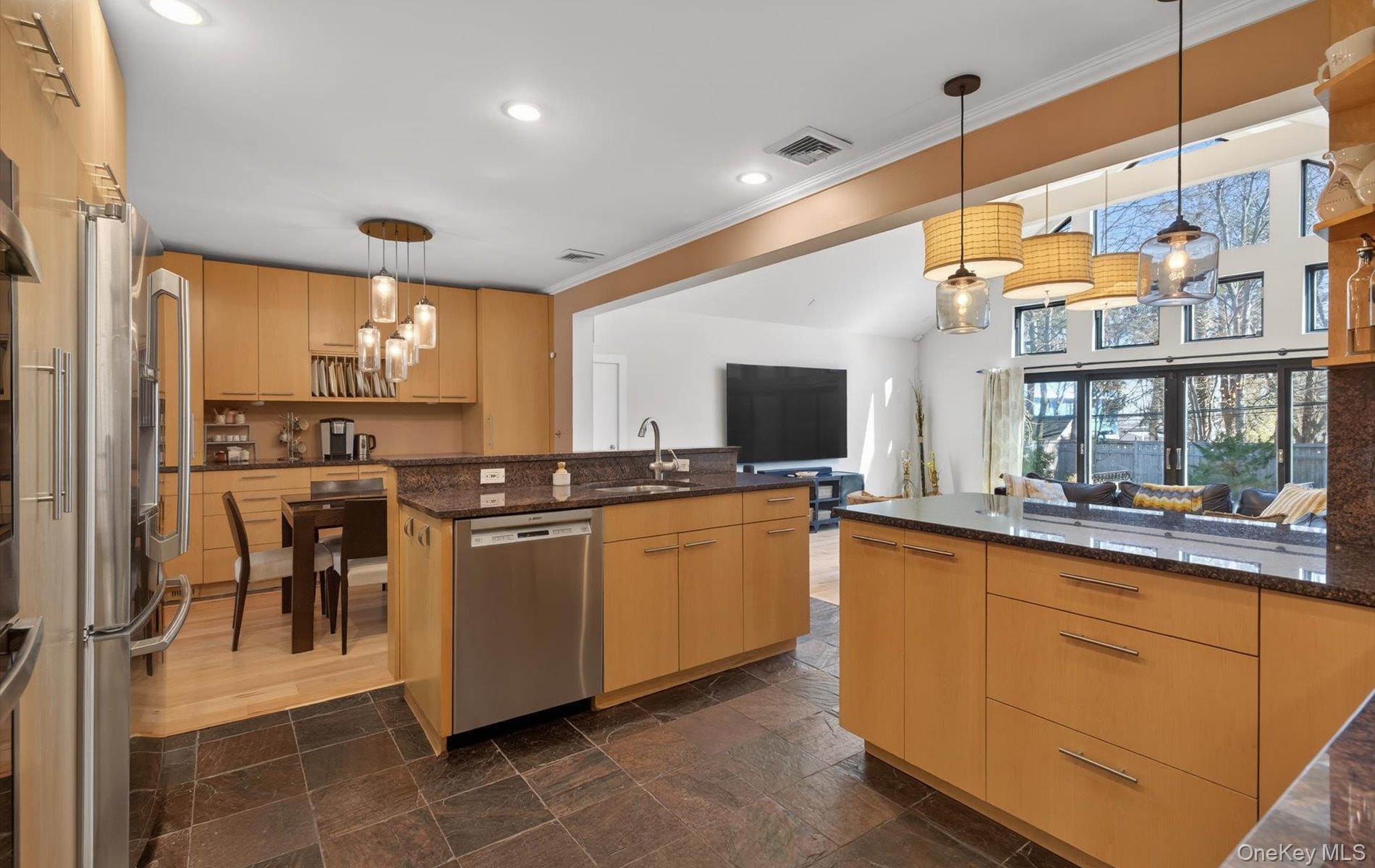 #18 photo, 3 N Avalon Road, ناسو Great Neck , NY 11021