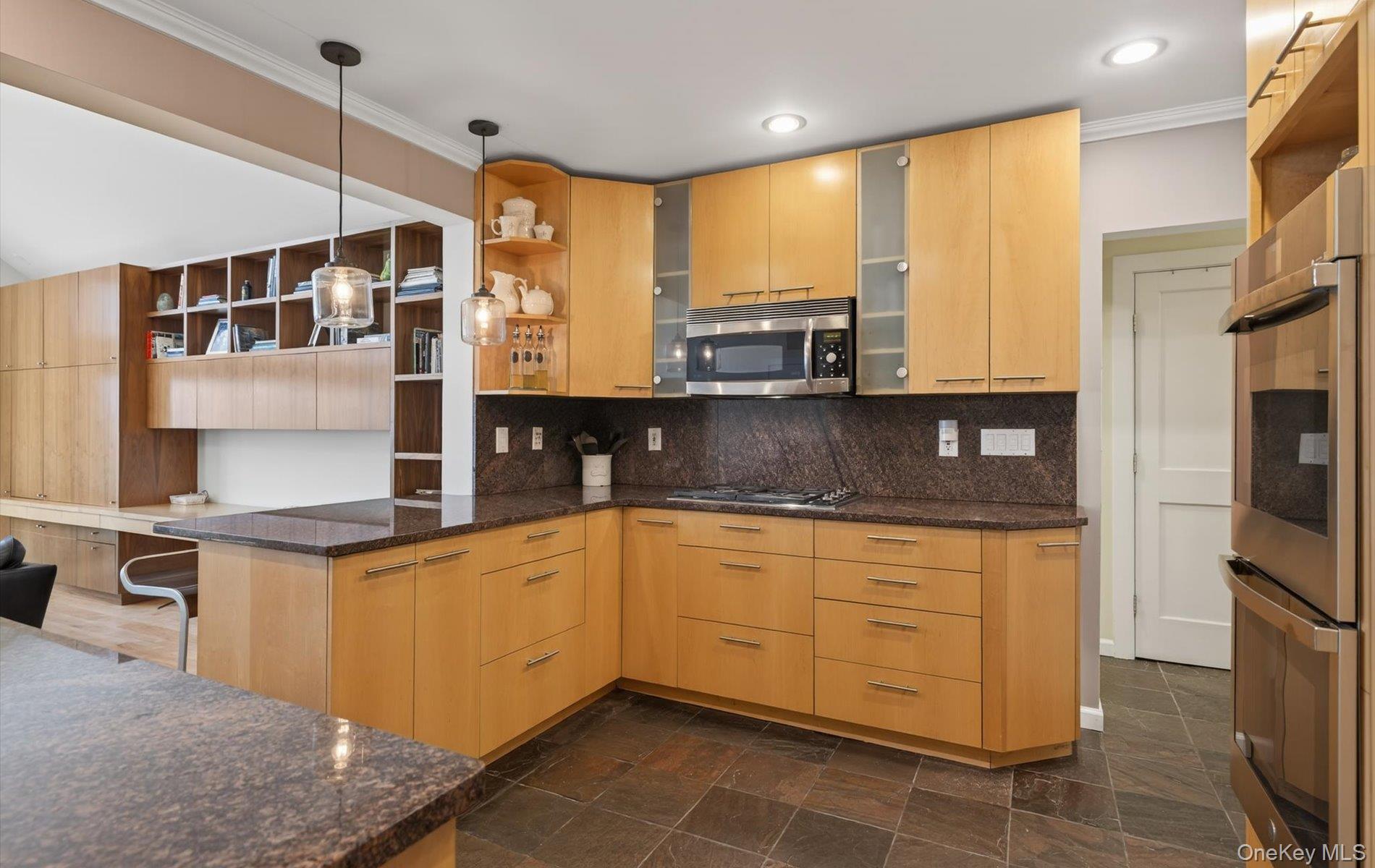 #20 photo, 3 N Avalon Road, ناسو Great Neck , NY 11021