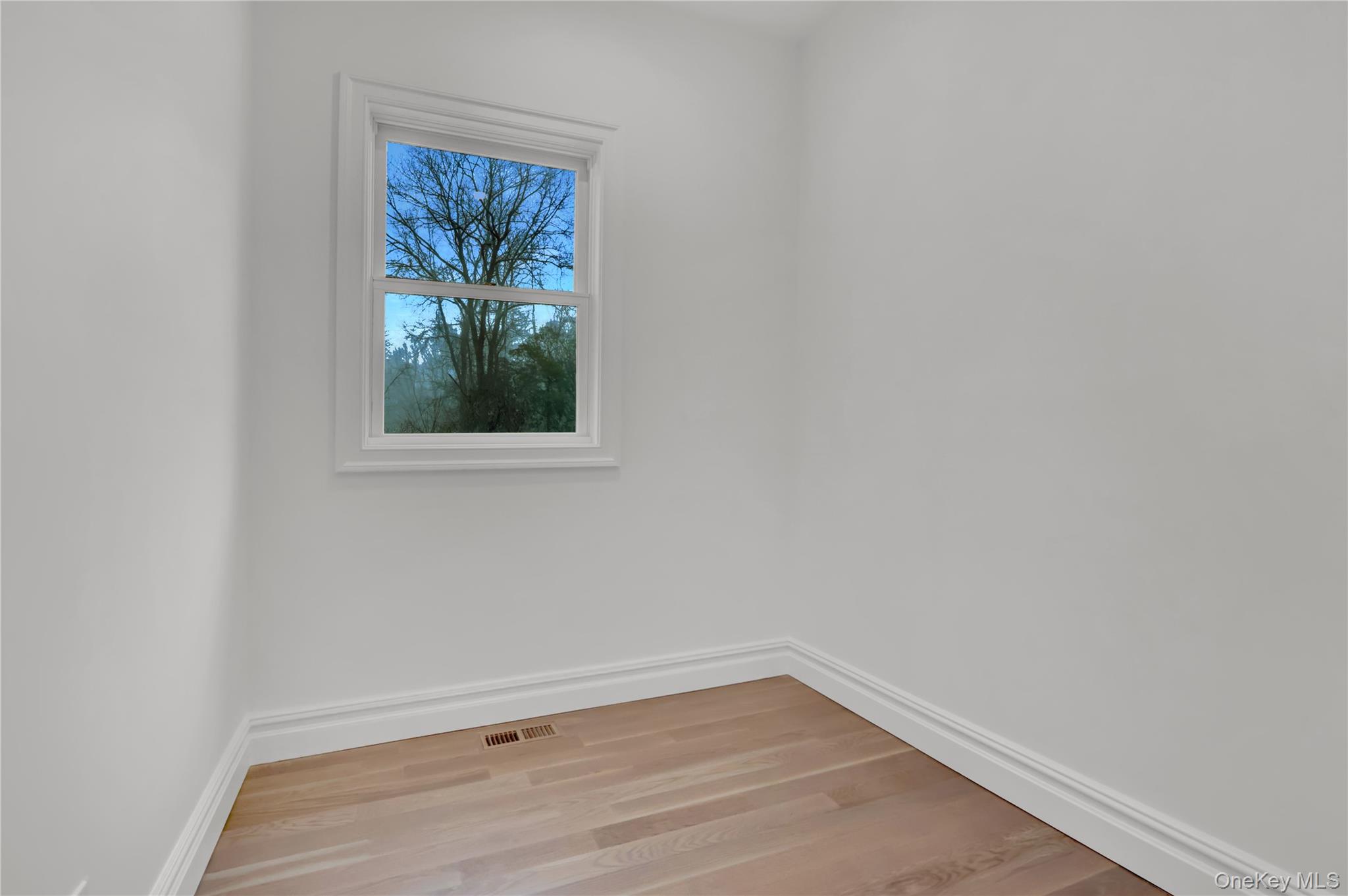 #14 photo, 26 Estates Circle, Melville , NY 11747