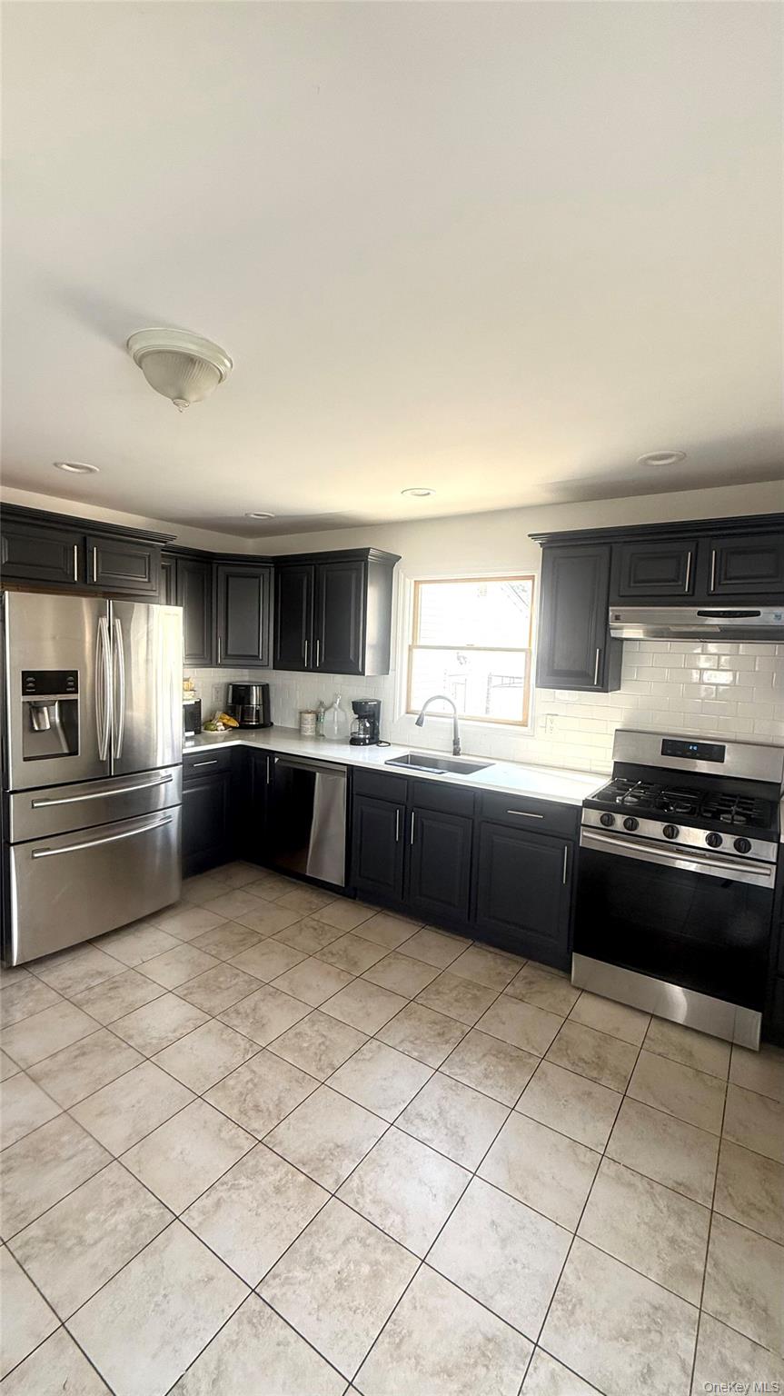 #7 photo, 1318 Post Avenue, ناسو Elmont , NY 11003