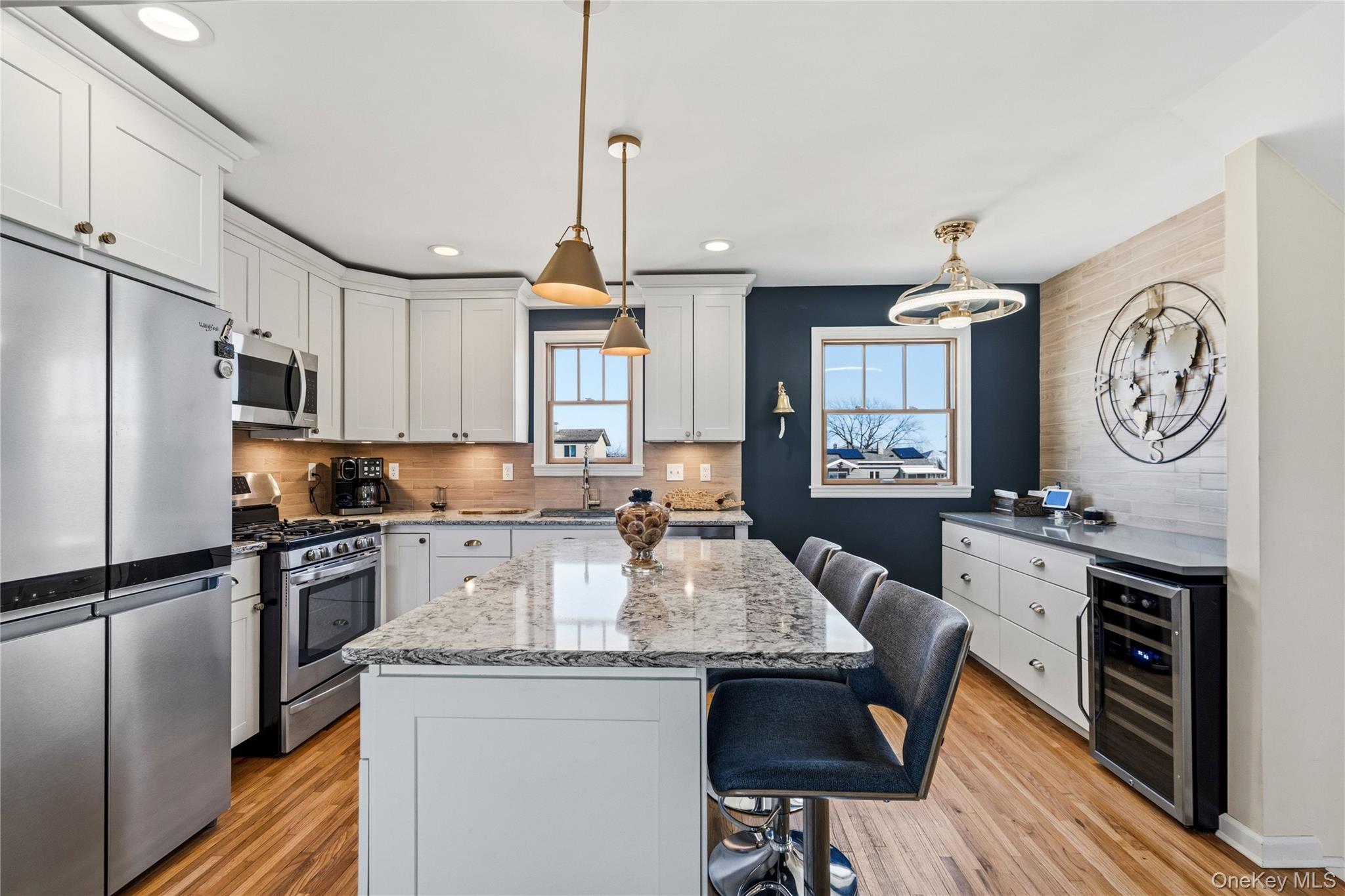 #12 photo, 185 East Drive, سوفولك Copiague , NY 11726