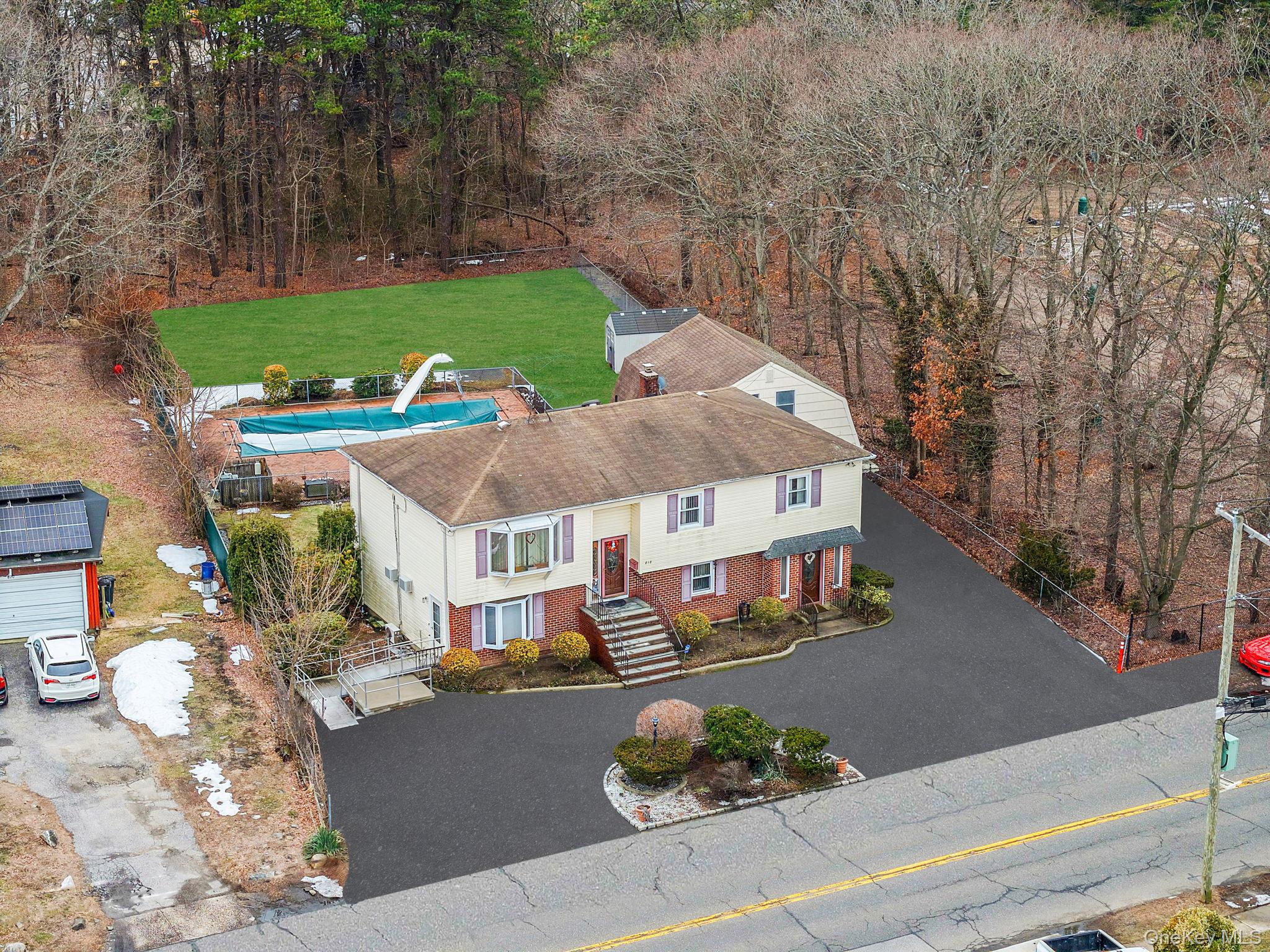 #3 photo, 818 Nicolls Road, سوفولك Deer Park , NY 11729