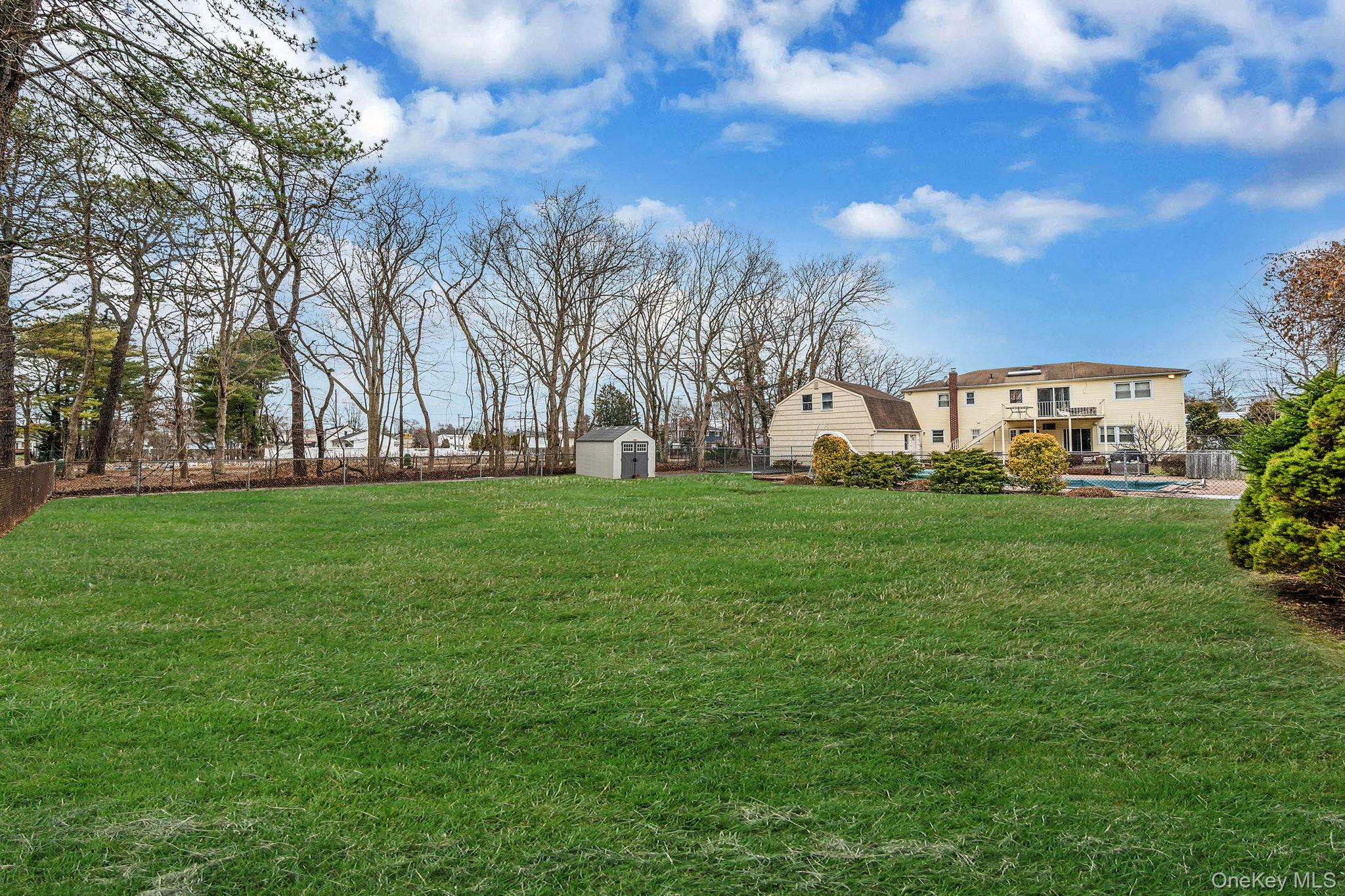 #5 photo, 818 Nicolls Road, سوفولك Deer Park , NY 11729