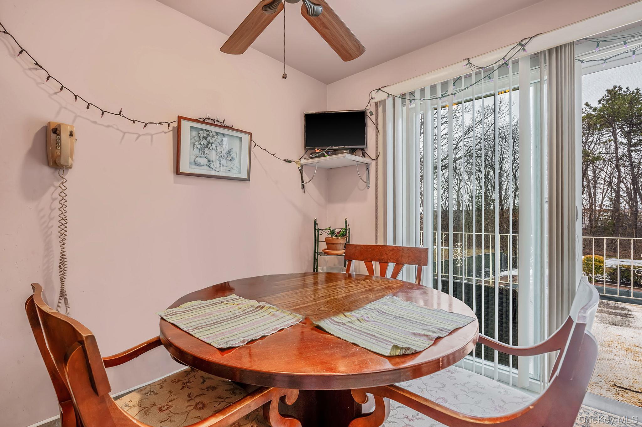 #8 photo, 818 Nicolls Road, سوفولك Deer Park , NY 11729