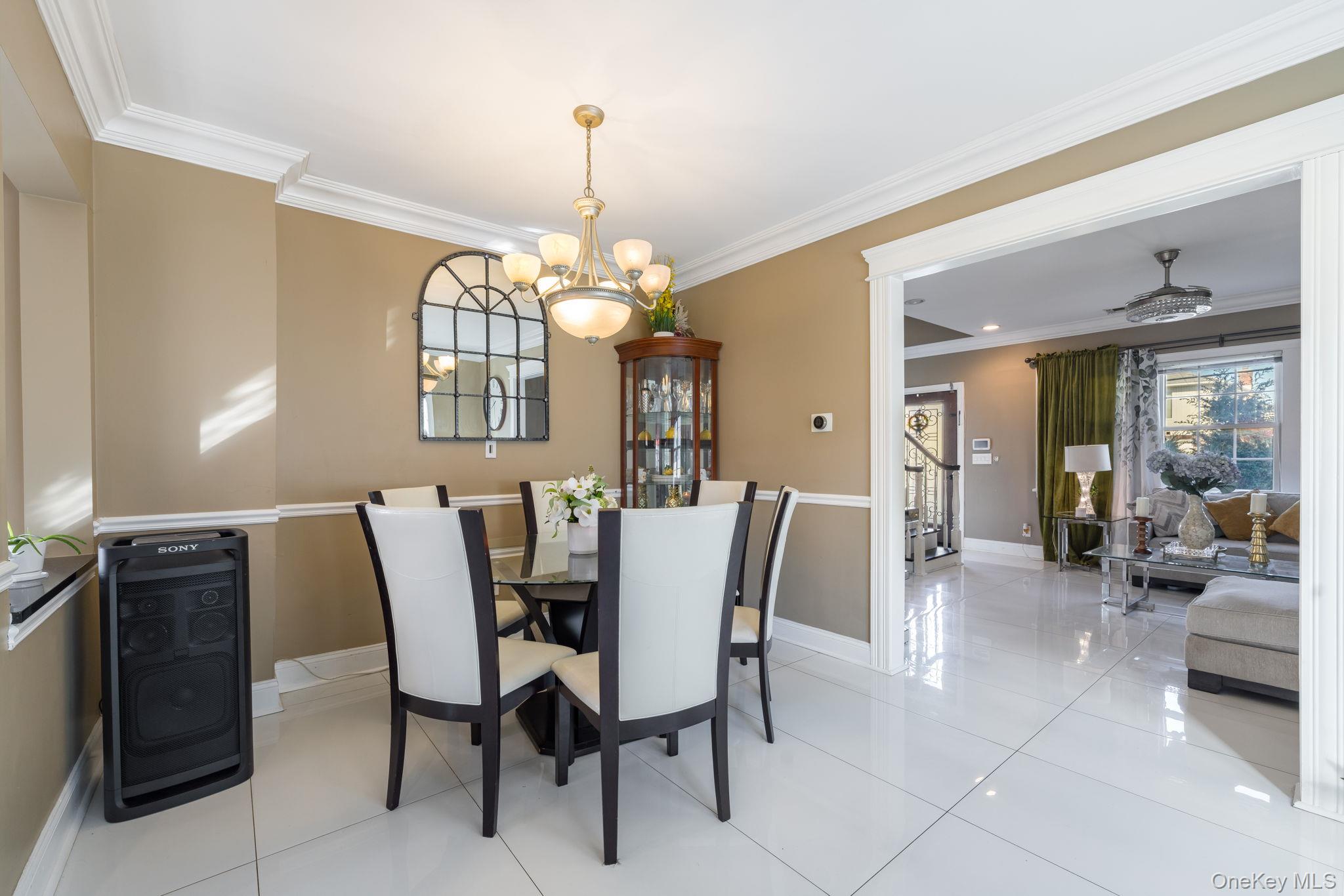 #18 photo, 732 Sunrise Avenue, Нассау ‖ Bellmore , NY 11710