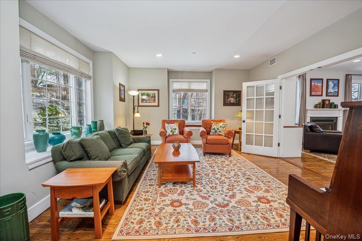 #6 photo, 24 Kent Avenue, Hastings-on-Hudson , NY 10706