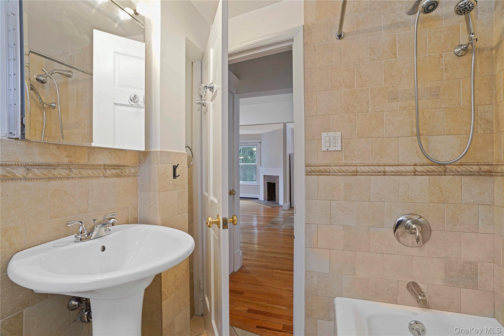 #12 photo, 206 New Broadway, Hastings-on-Hudson , NY 10706