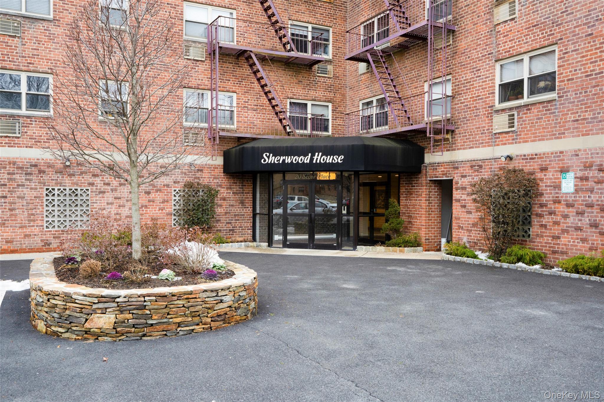 #13 photo, 20 Secor Place, Yonkers , NY 10704