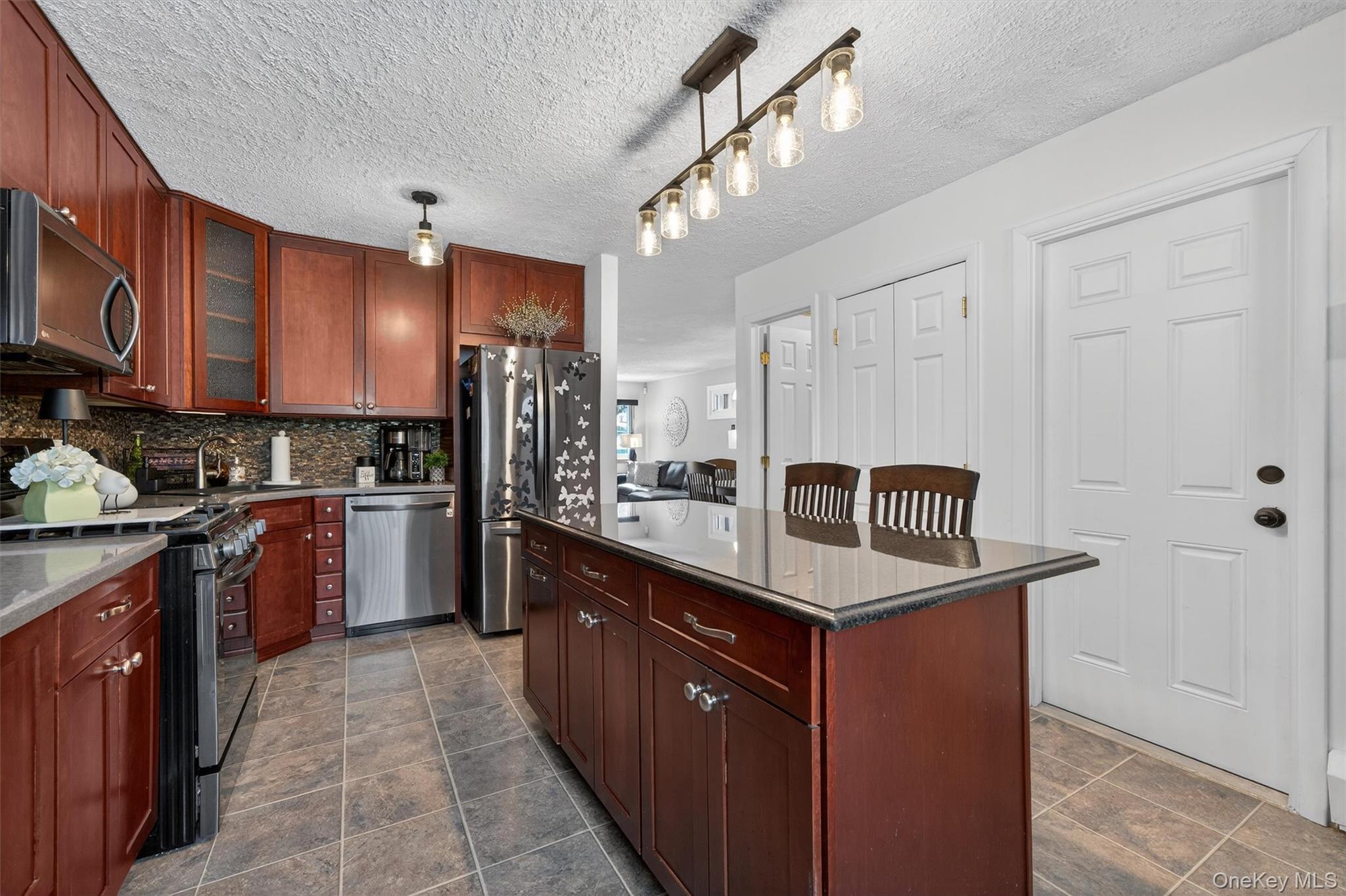 #6 photo, 255 Sterling Place, Highland , NY 12528