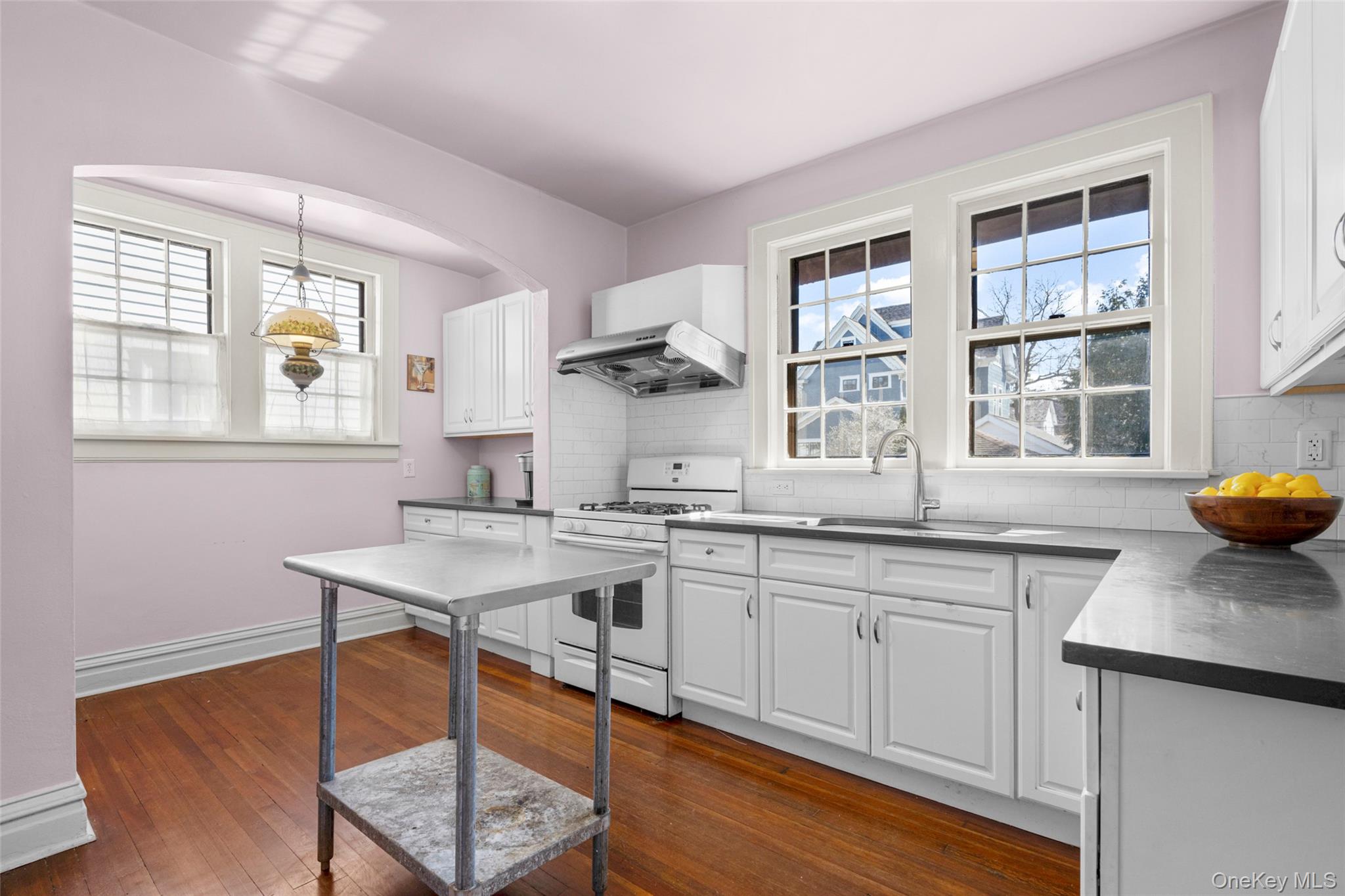 #8 photo, 116 Reed Avenue, Pelham , NY 10803