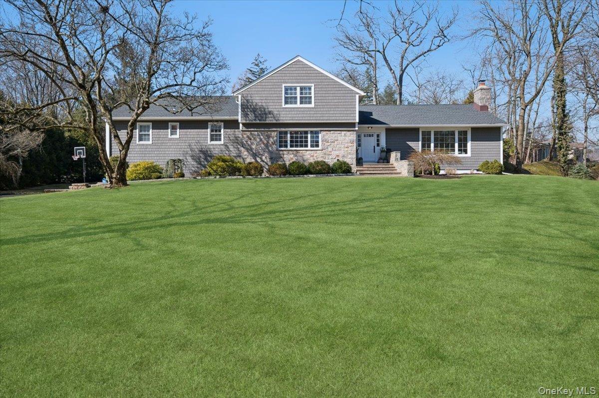 #2 photo, 31 Priory Lane, Pelham , NY 10803