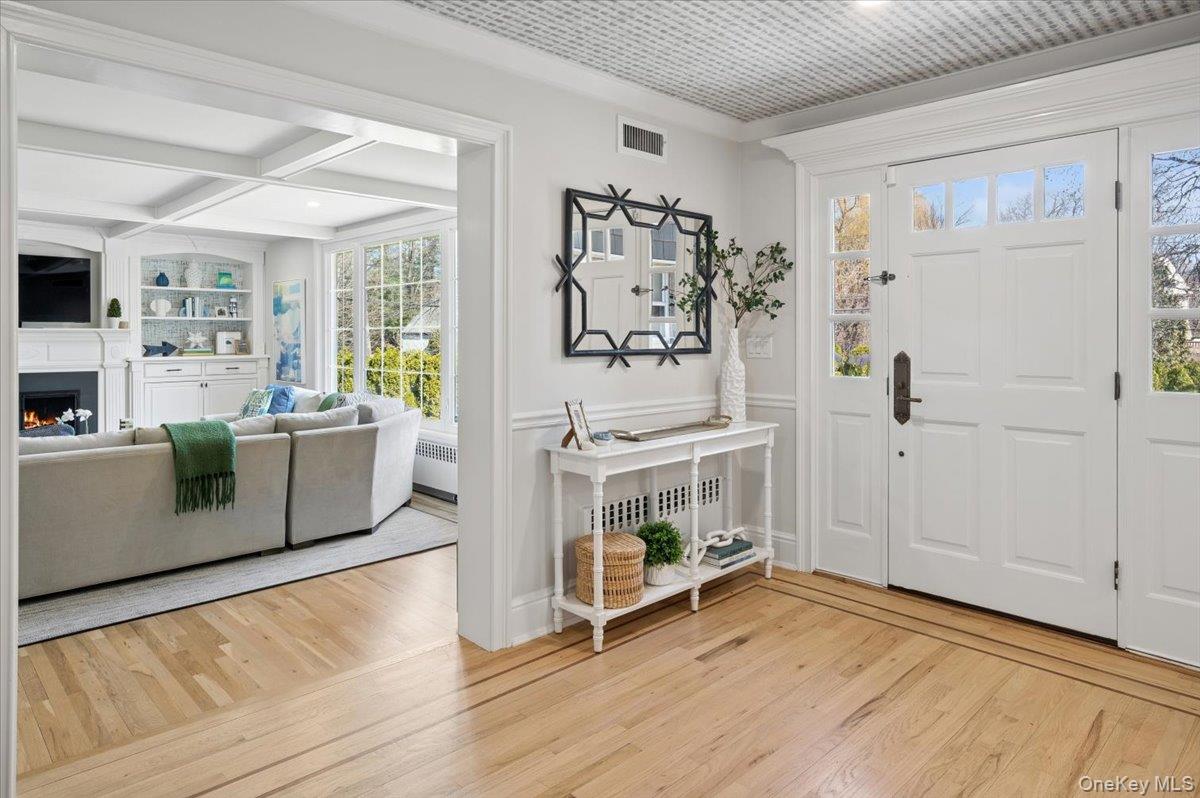 #7 photo, 31 Priory Lane, Pelham , NY 10803