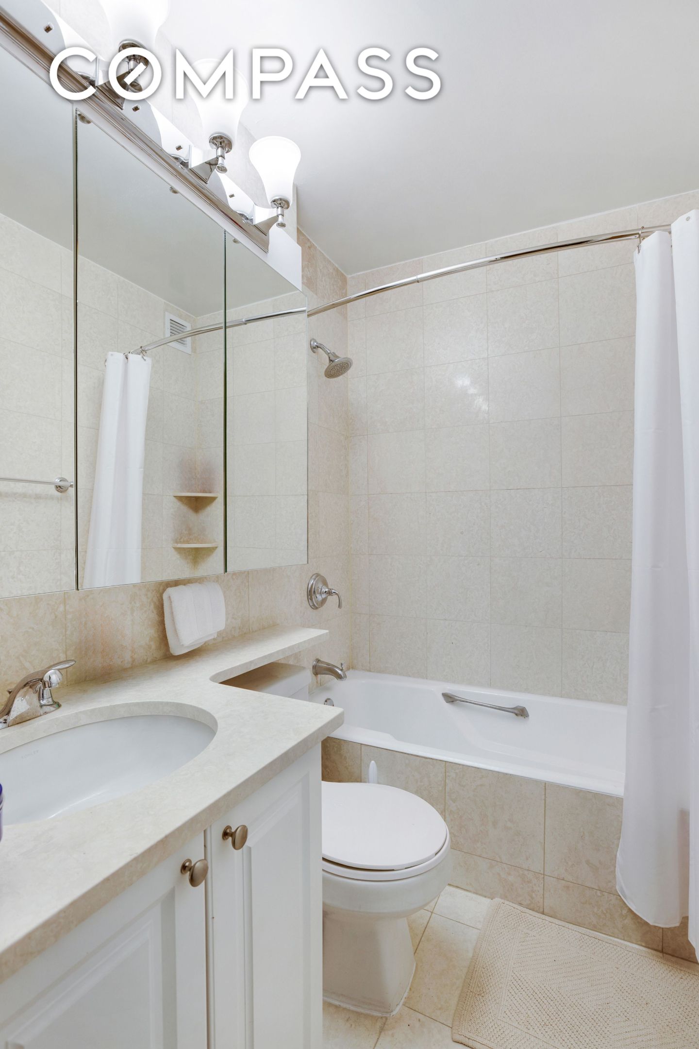 #9 photo, New York City, マンハッタン Upper East Side , NY 10128