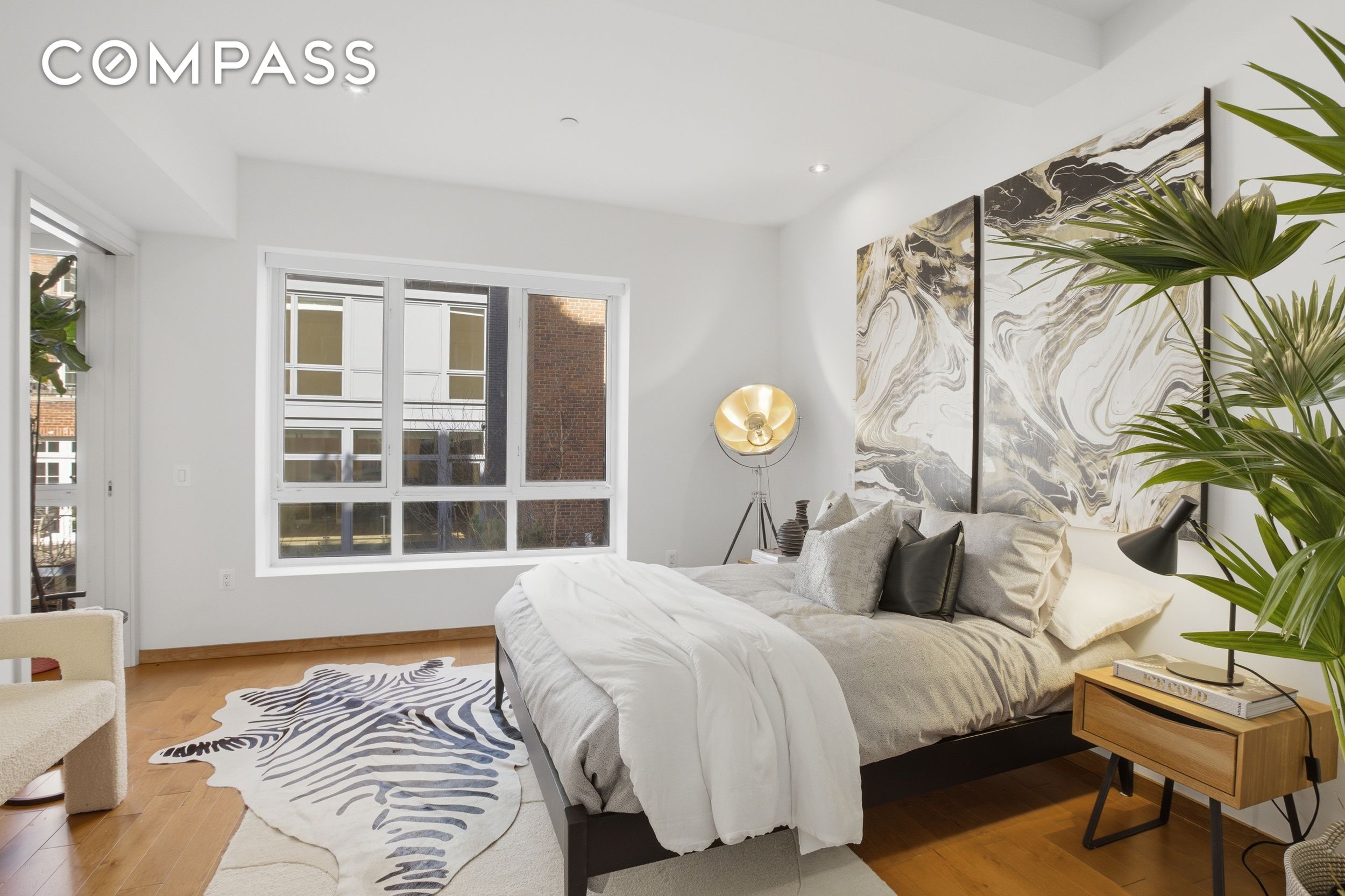 #12 photo, 135 W 4th Street, Greenwich Village , NY 10012