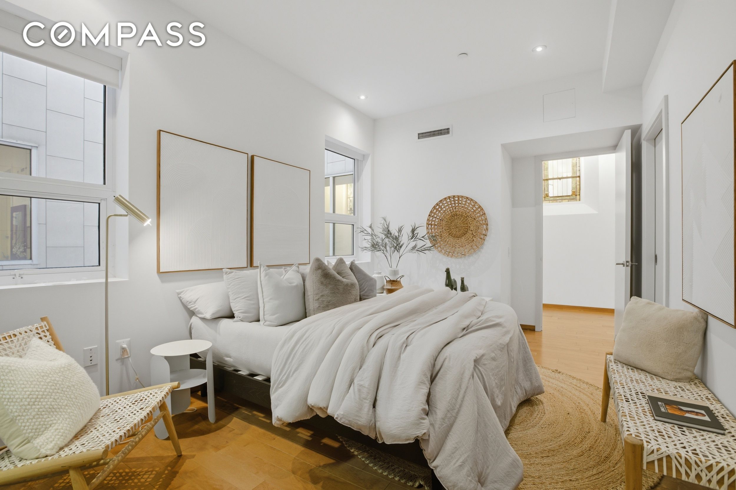 #17 photo, 135 W 4th Street, Greenwich Village , NY 10012