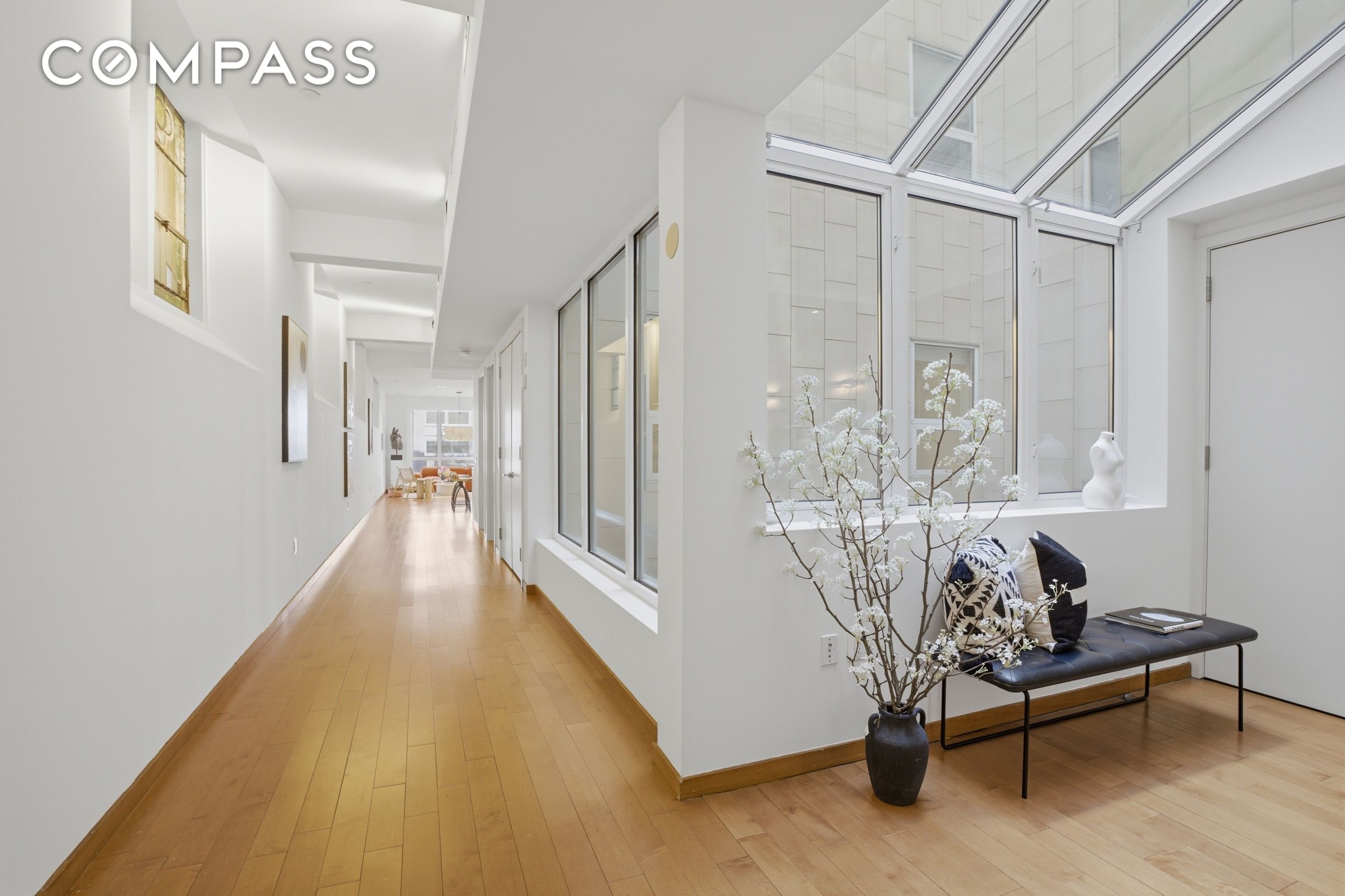 #6 photo, 135 W 4th Street, Greenwich Village , NY 10012