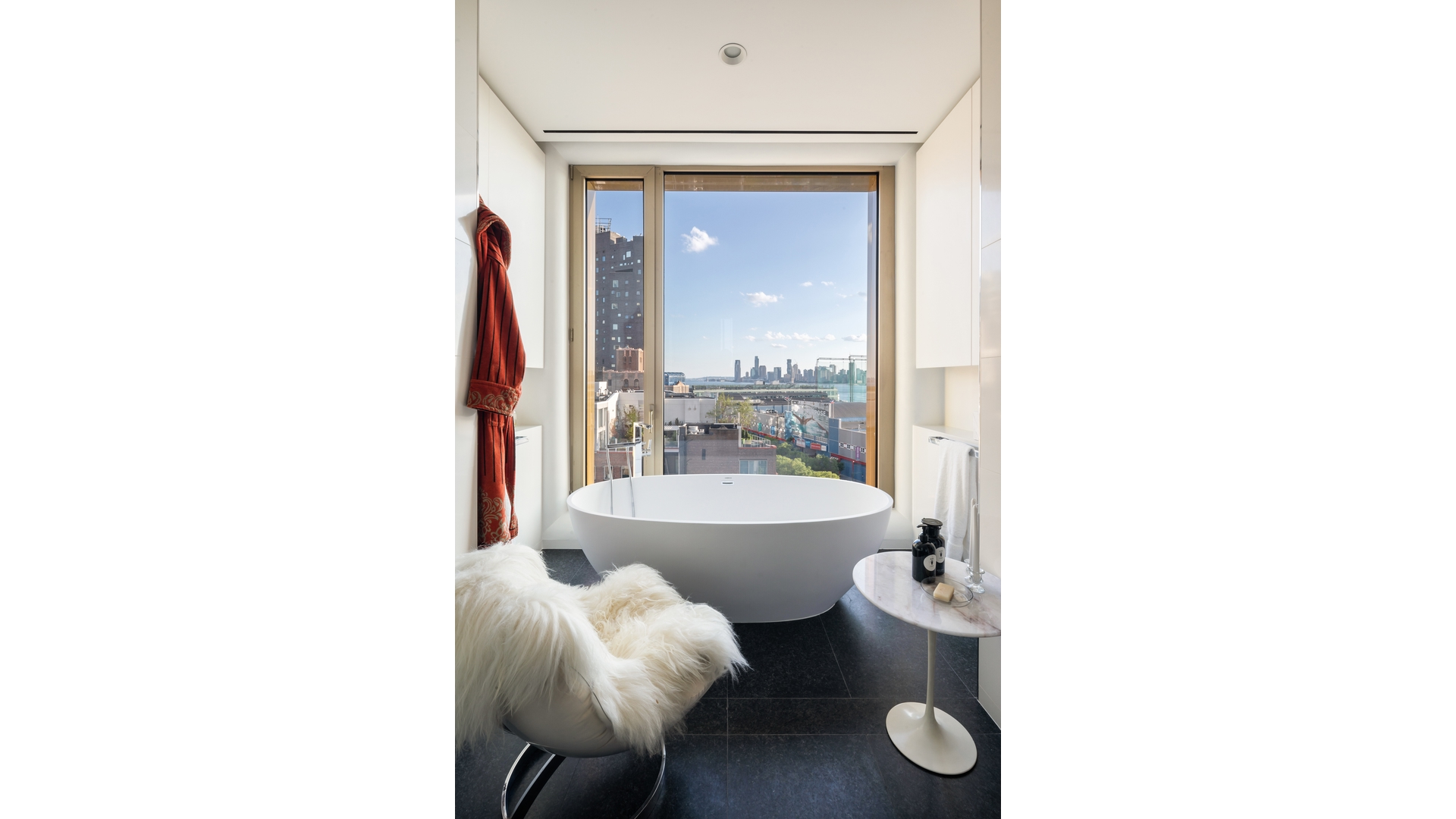 #15 photo, 551 W 21ST Street, Chelsea , NY 10011