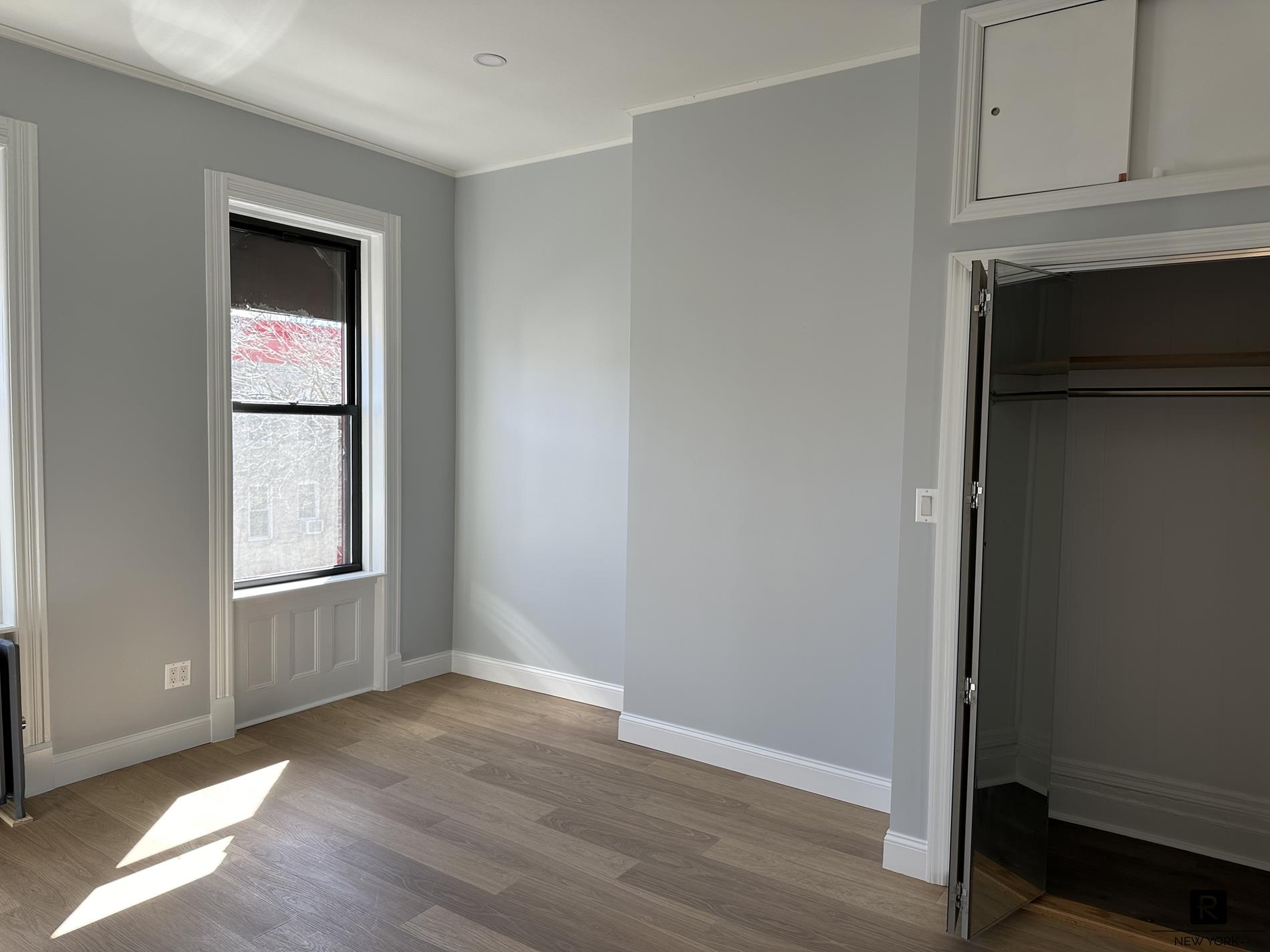 #10 photo, Brooklyn, ब्रुकलीन Bushwick , NY 11237