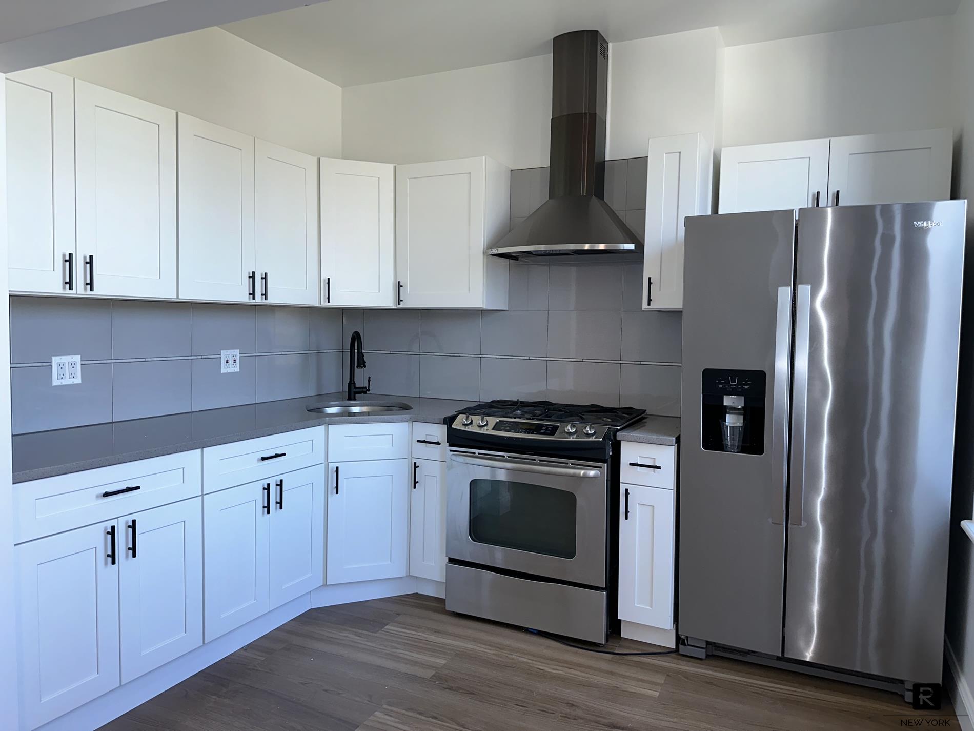 #3 photo, Brooklyn, ब्रुकलीन Bushwick , NY 11237