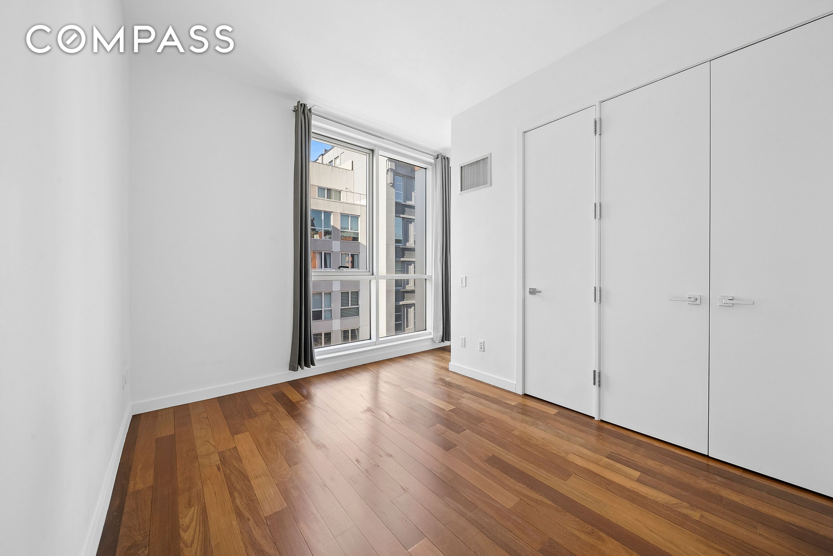 #9 photo, Brooklyn, Williamsburg , NY 11249