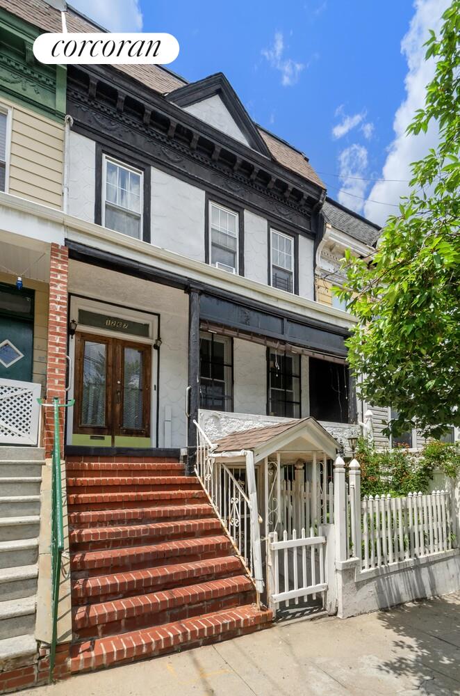 #11 photo, 1267 TELLER Avenue, Concourse Village , NY 10456