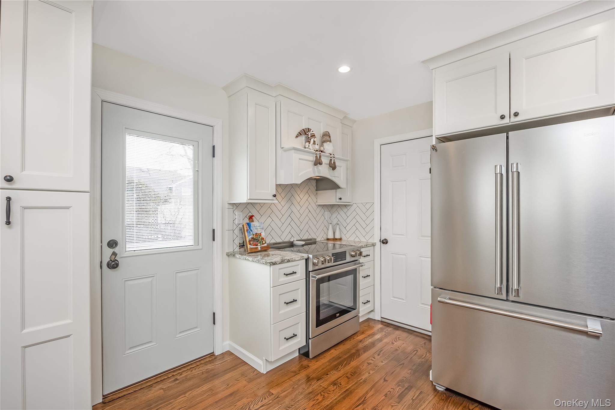 #10 photo, 2477 Freeport Street, 롱 아일랜드 Wantagh , NY 11793