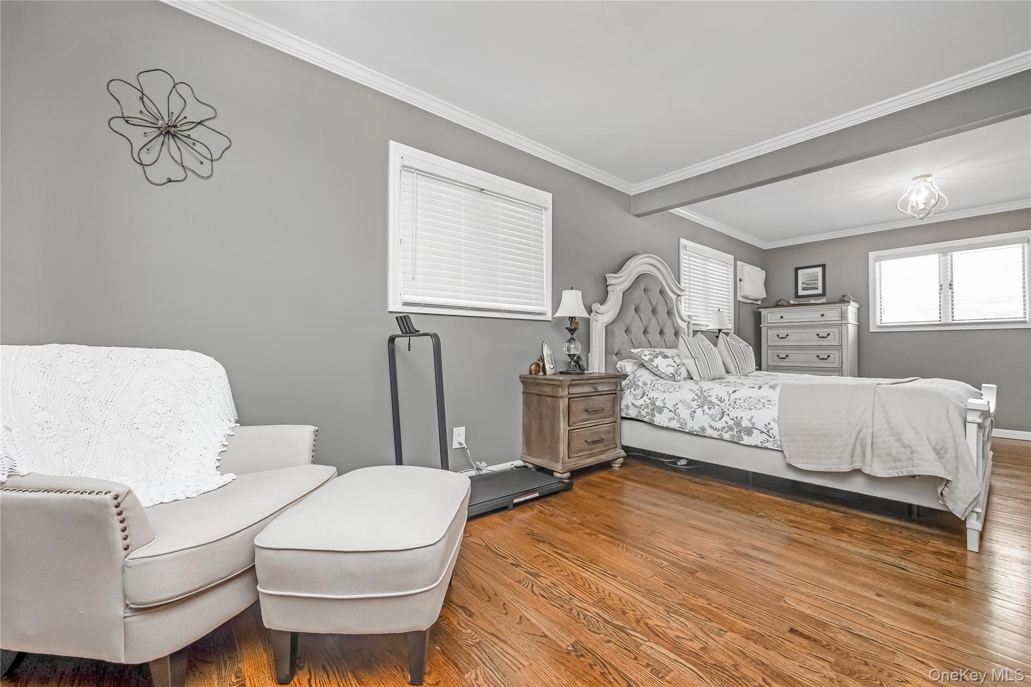 #12 photo, 2477 Freeport Street, 롱 아일랜드 Wantagh , NY 11793