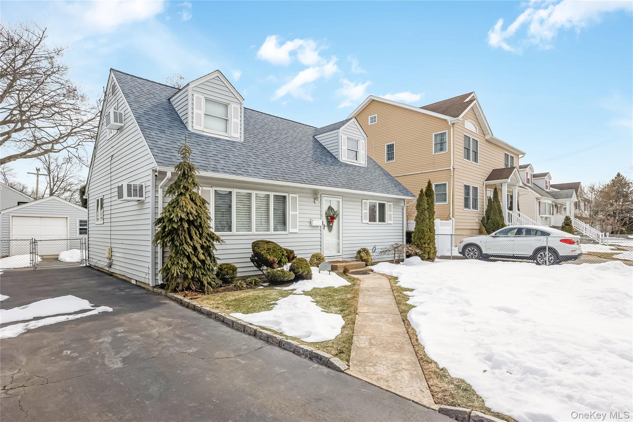 #2 photo, 2477 Freeport Street, 롱 아일랜드 Wantagh , NY 11793