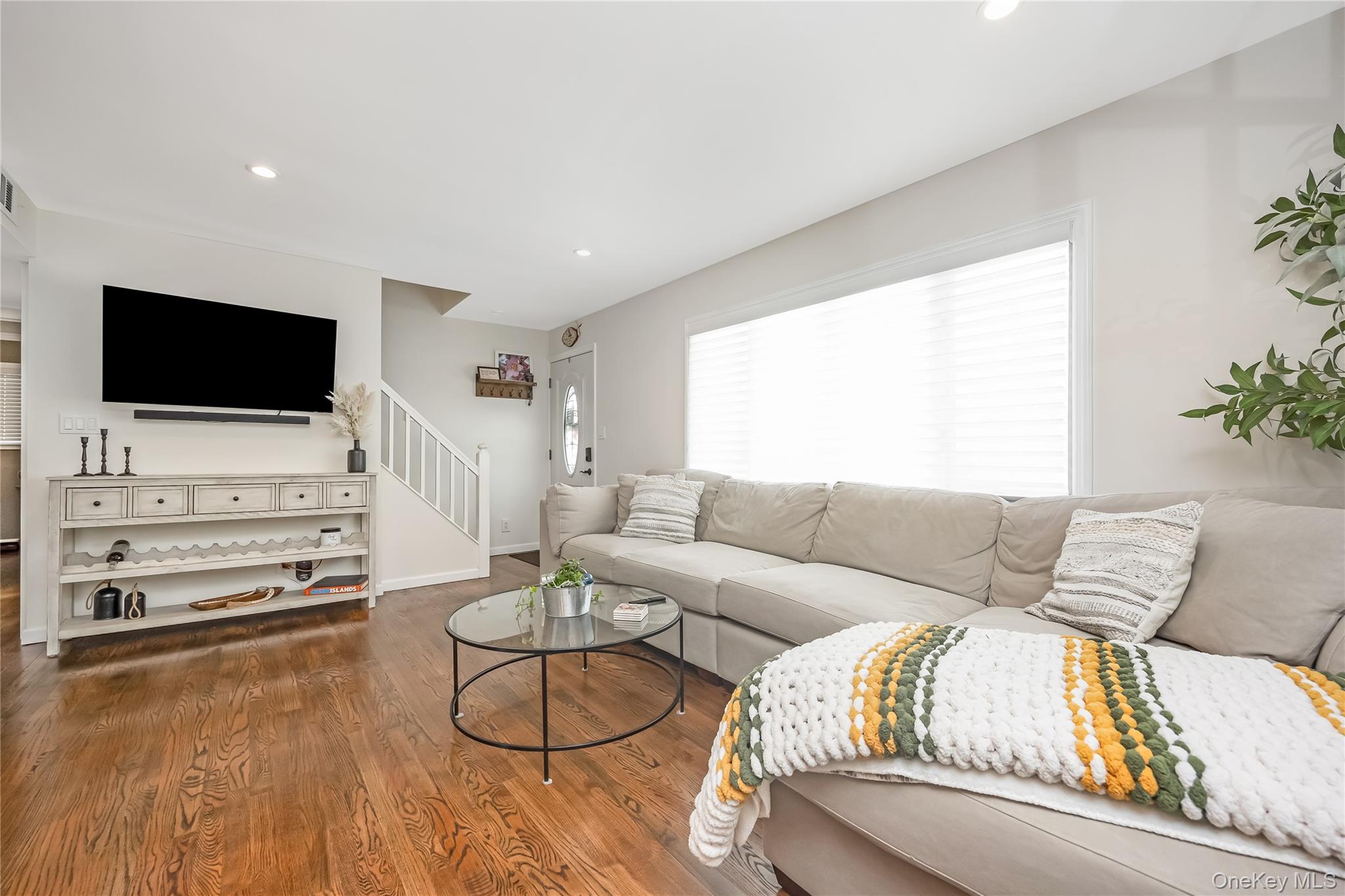 #6 photo, 2477 Freeport Street, 롱 아일랜드 Wantagh , NY 11793