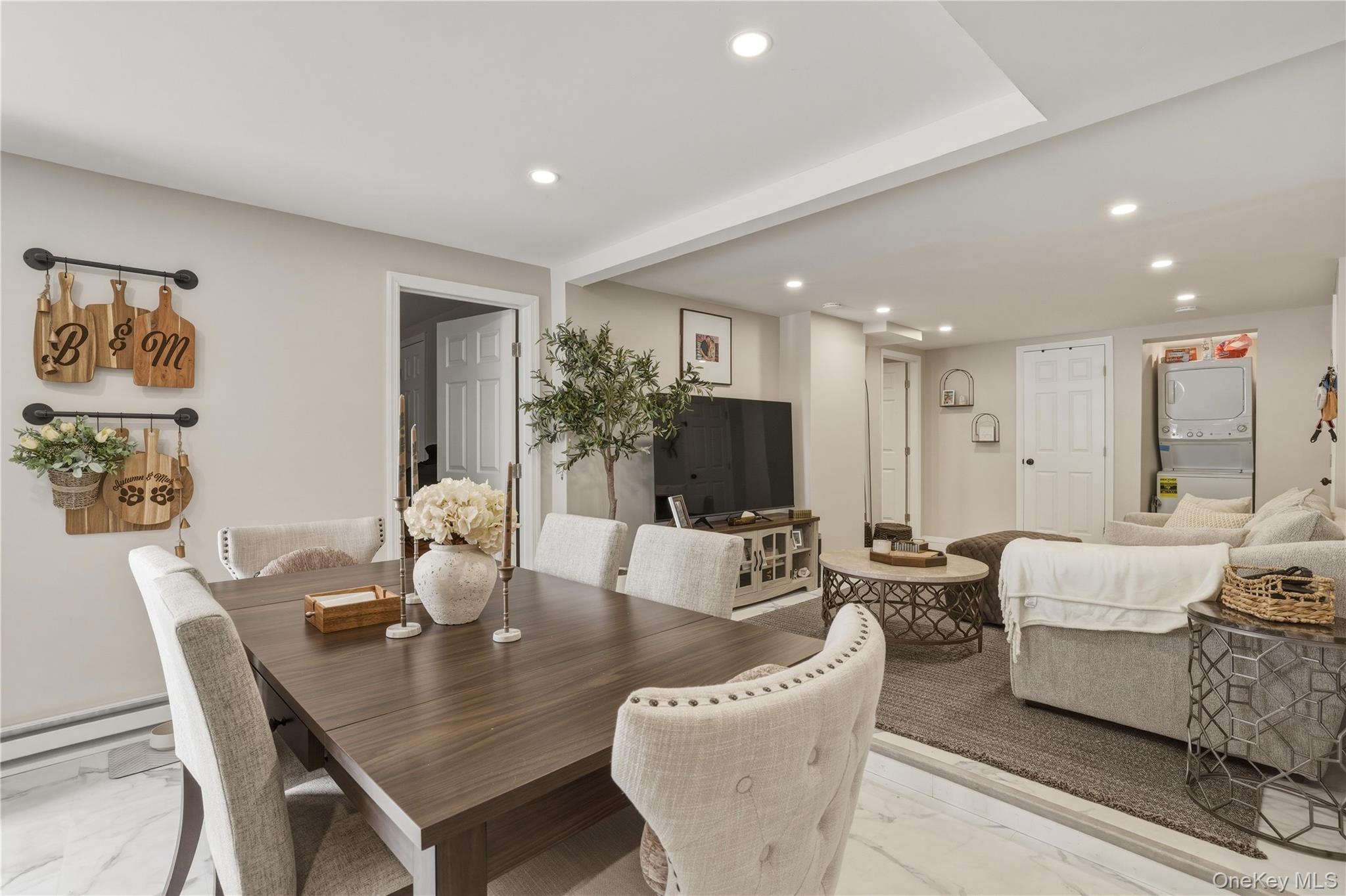 #12 photo, 150 N Delaware Avenue, Lindenhurst , NY 11757