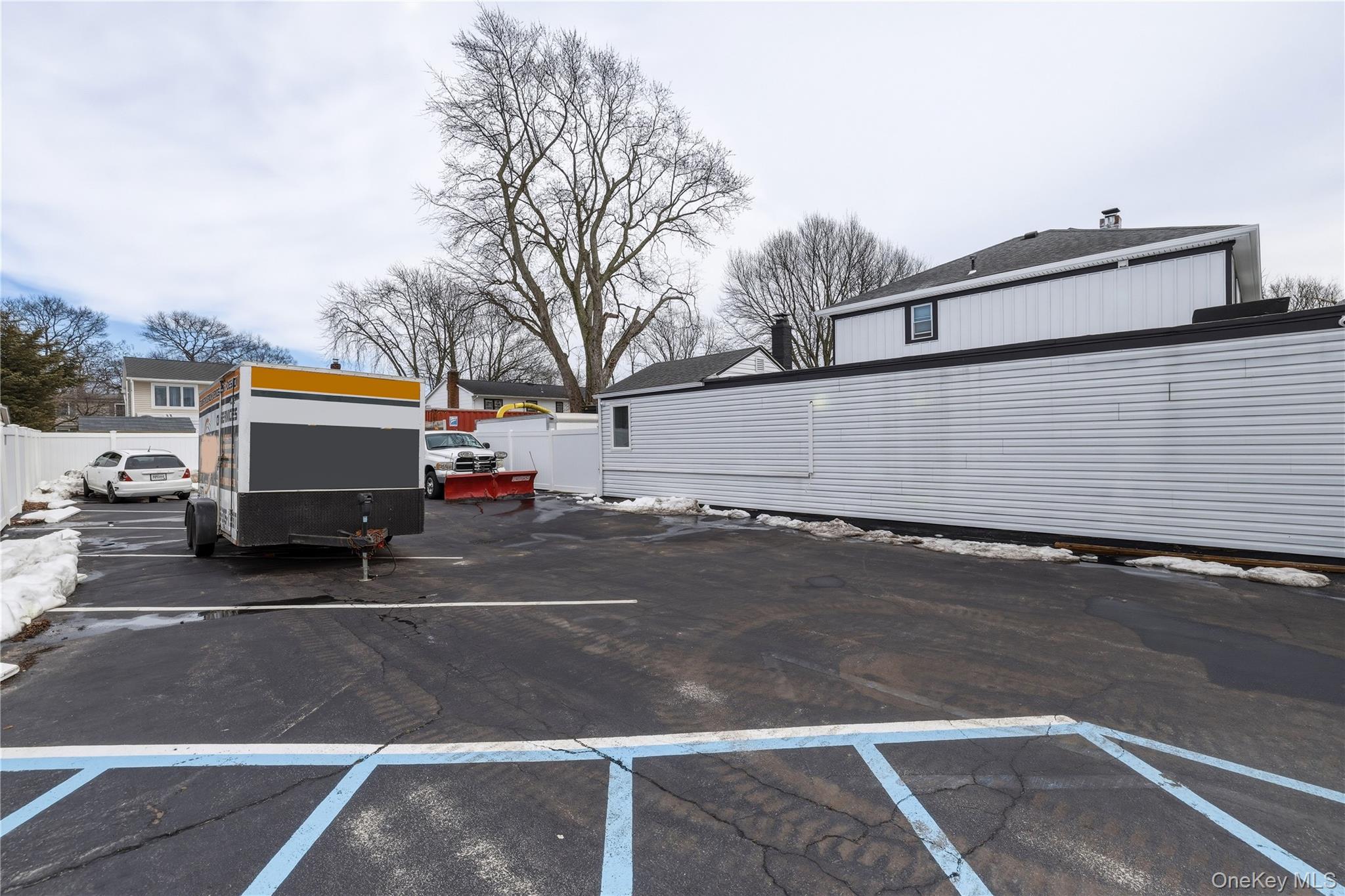 #6 photo, 150 N Delaware Avenue, Lindenhurst , NY 11757