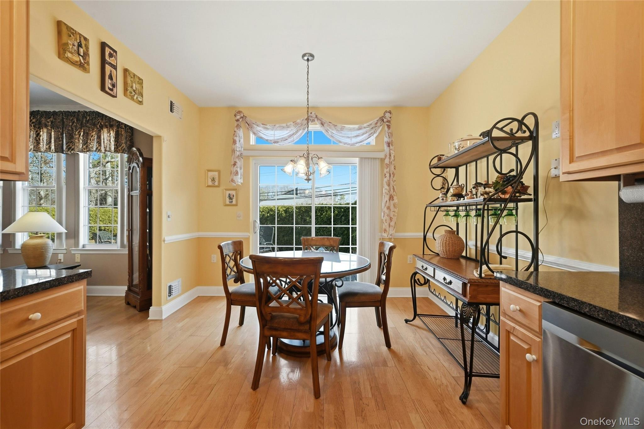 #19 photo, 415 Leisure Drive, সাফোক কাউন্টি Ridge , NY 11961