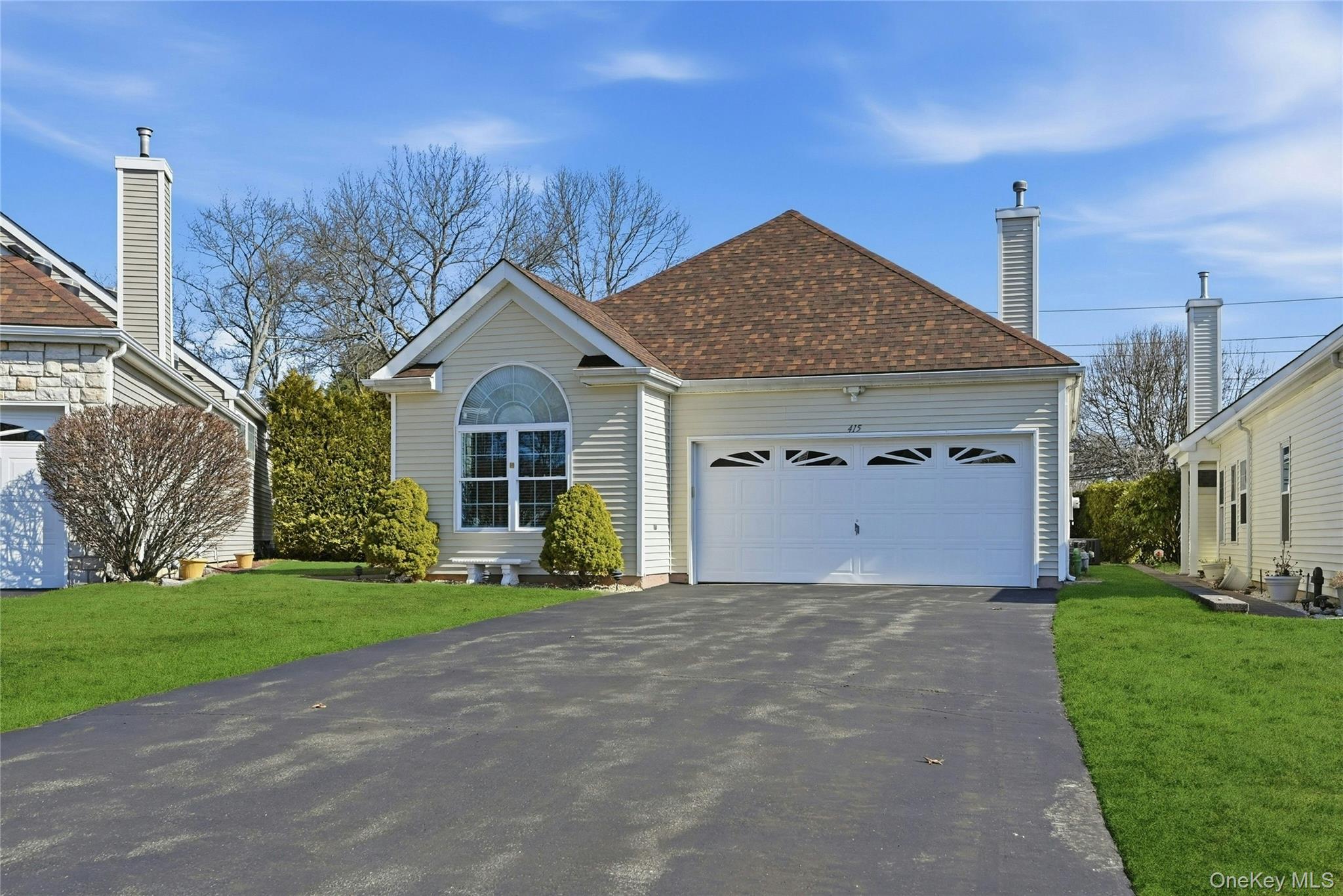 #2 photo, 415 Leisure Drive, সাফোক কাউন্টি Ridge , NY 11961