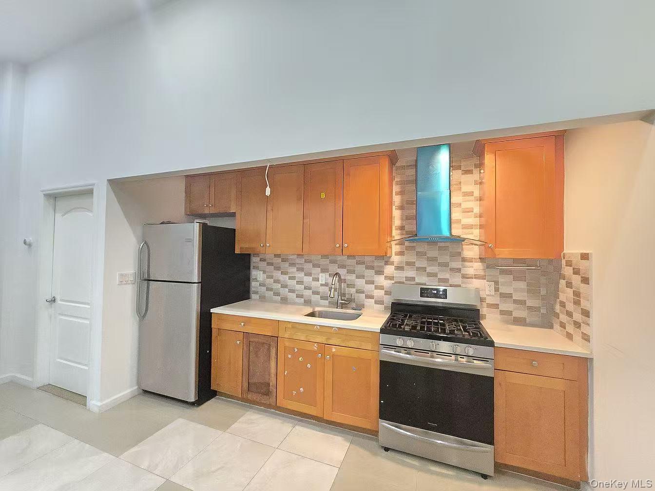 #2 photo, 7159 160th Street, Fresh Meadows , NY 11365