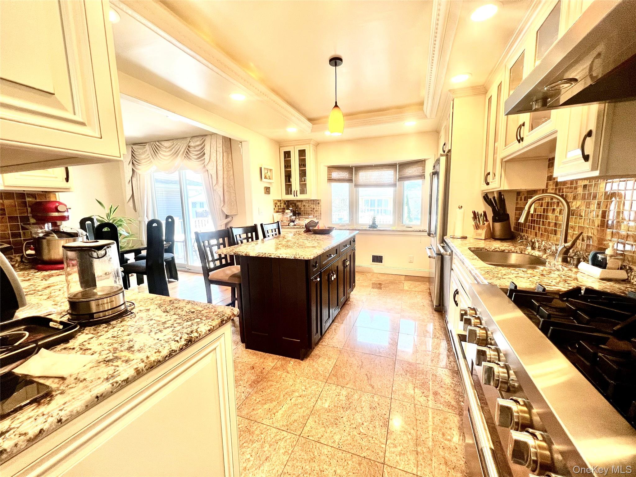 #5 photo, 1026 Dartmouth Lane, Нассау ‖ Woodmere , NY 11598