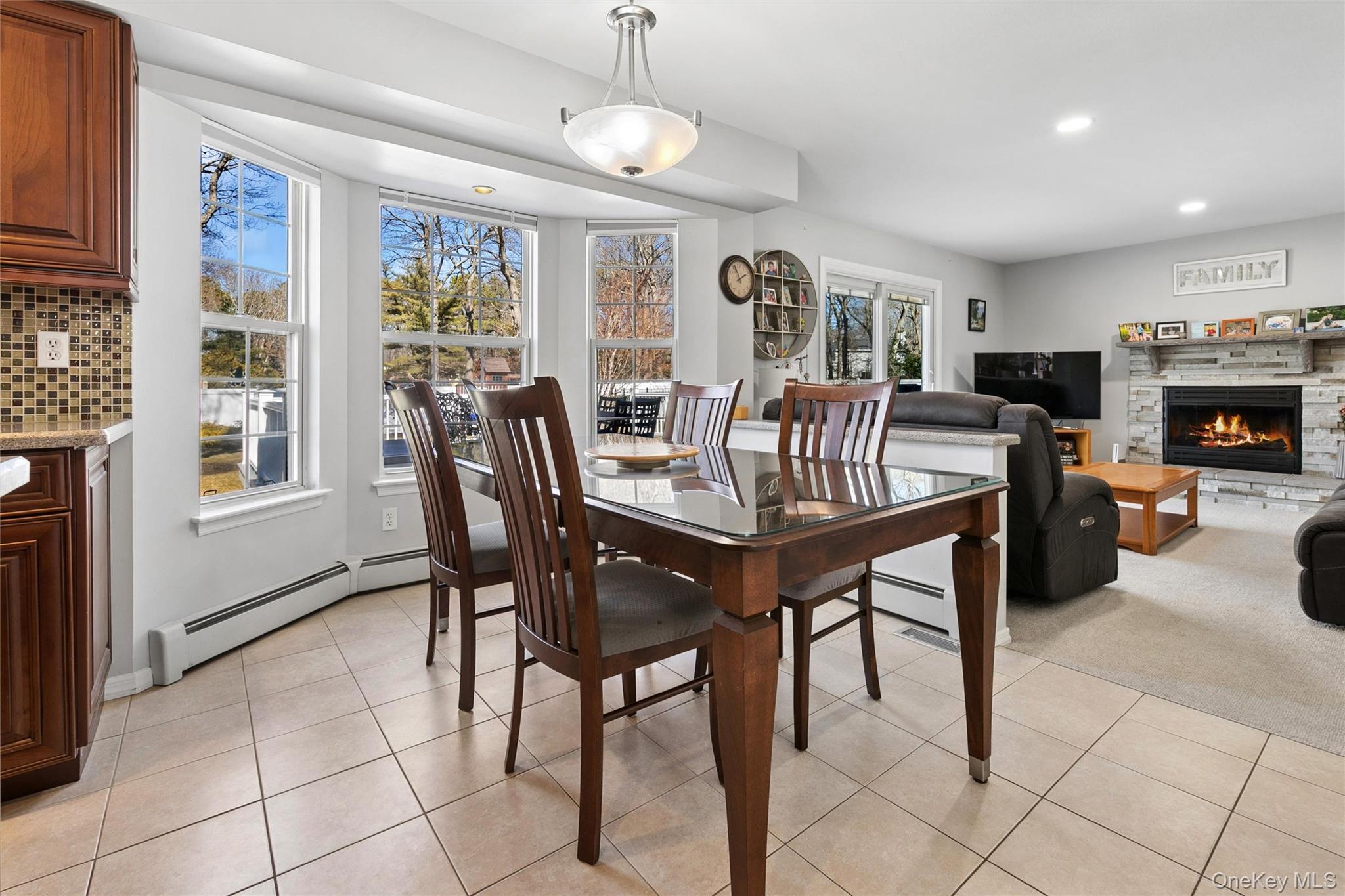 #11 photo, 9 Village Drive, Саффолк ‖ Medford , NY 11763