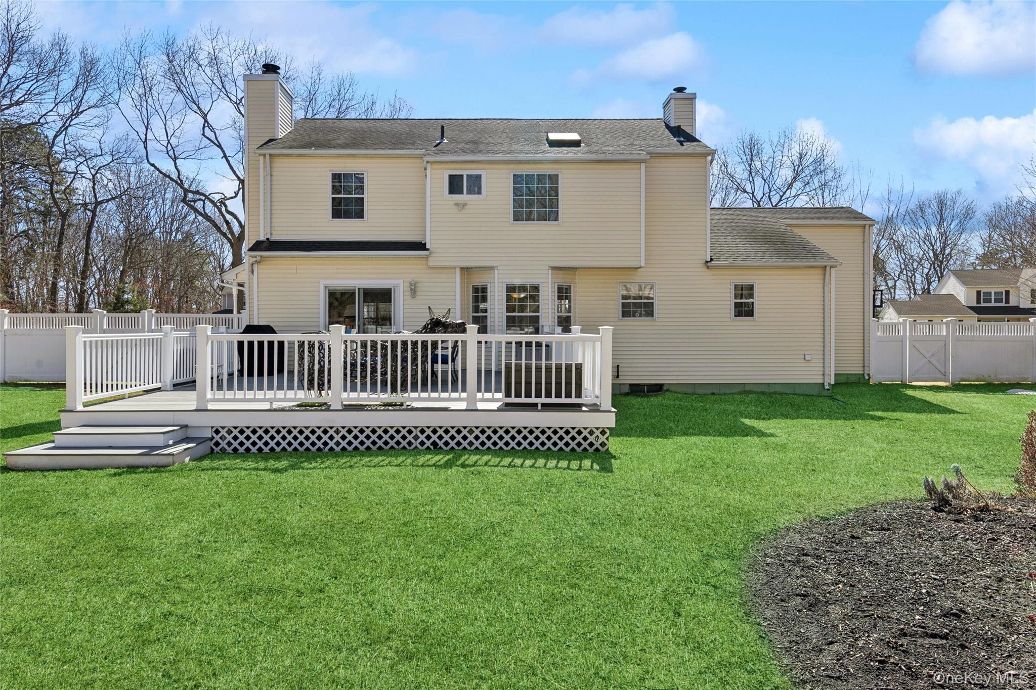 #19 photo, 9 Village Drive, Саффолк ‖ Medford , NY 11763