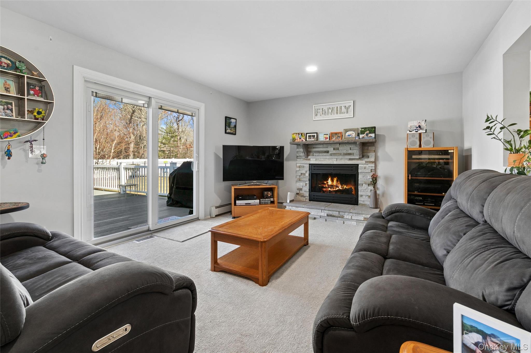 #8 photo, 9 Village Drive, Саффолк ‖ Medford , NY 11763