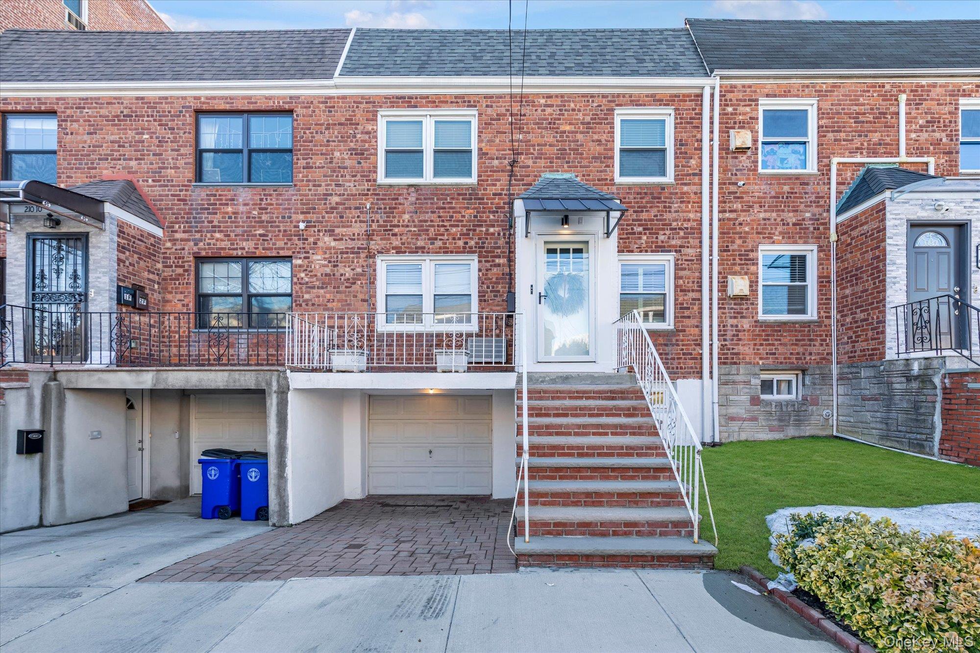 #1 photo, 210-08 41St Avenue, كوينز Bayside , NY 11361