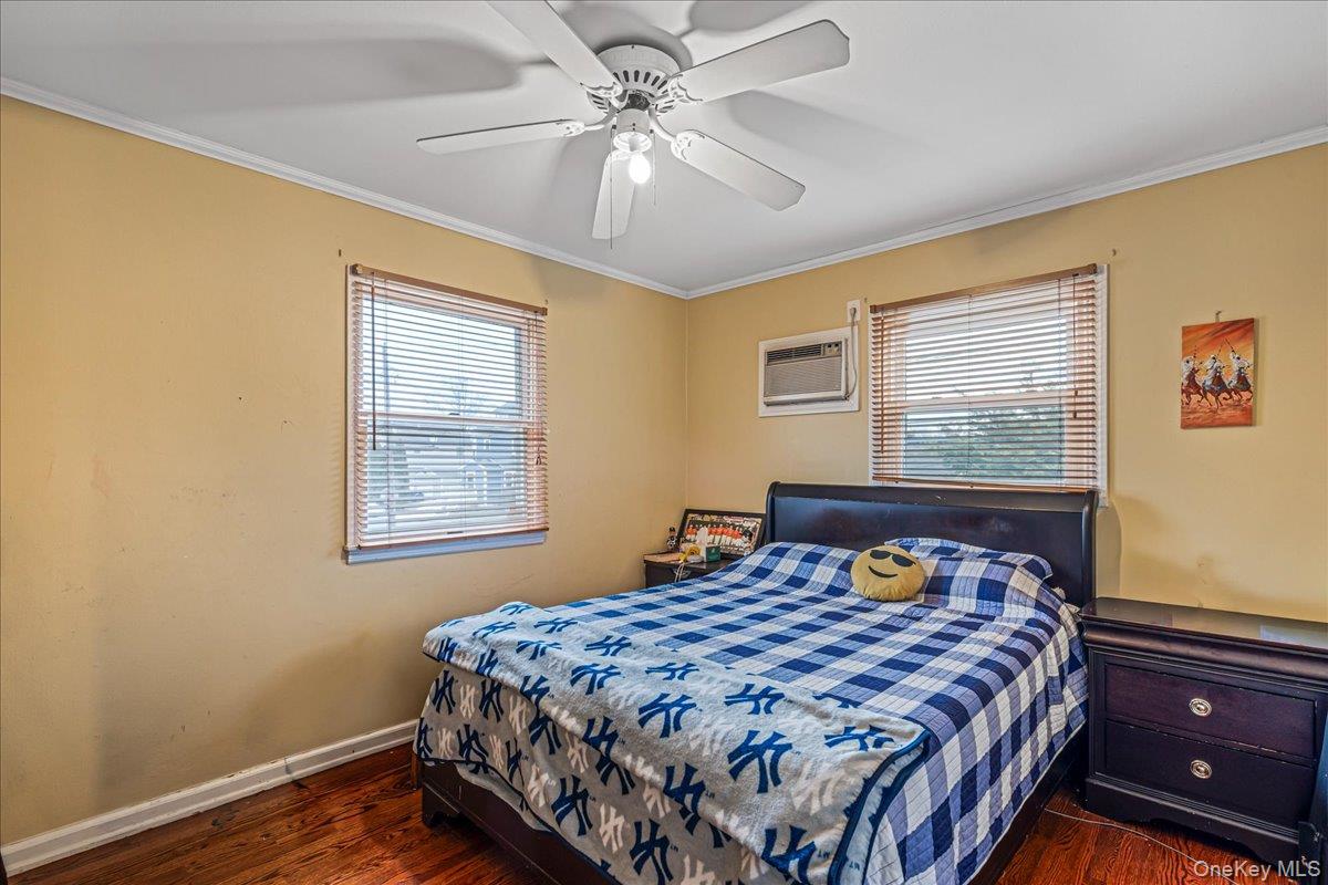 #15 photo, 17 Whitehall Lane, New Hyde Park , NY 11040