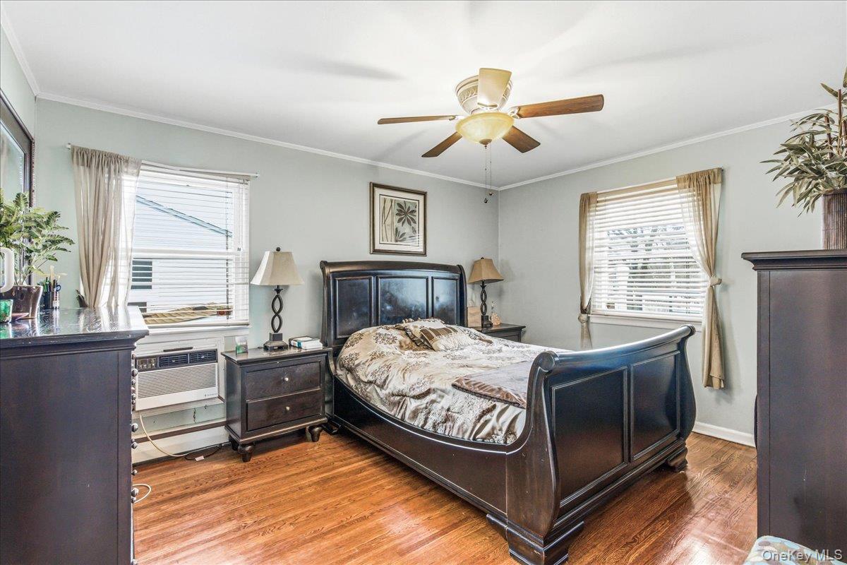 #16 photo, 17 Whitehall Lane, New Hyde Park , NY 11040