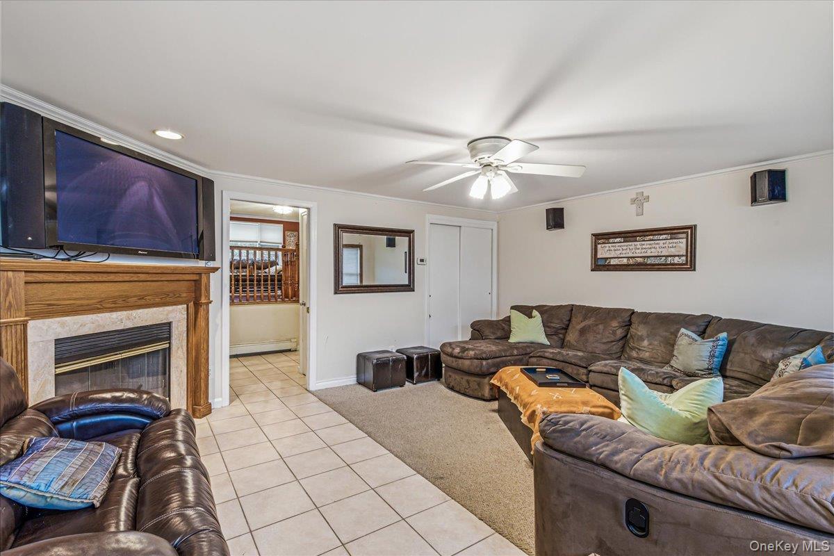 #4 photo, 17 Whitehall Lane, New Hyde Park , NY 11040