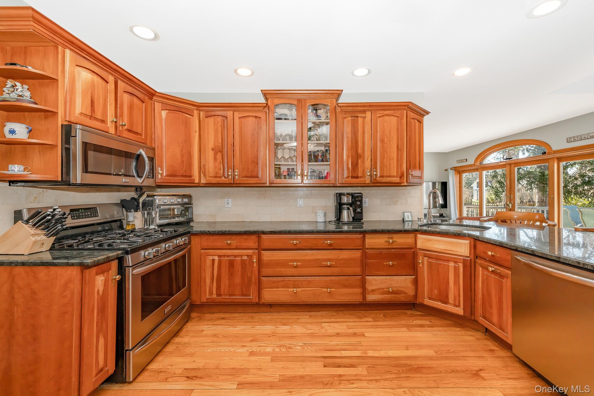 #18 photo, 147 Highland Avenue, सफ़ोक काउंटी Northport , NY 11768