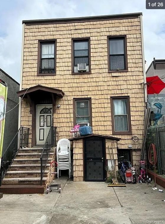 #1 photo, 120 Kingsland Avenue, הברונקס Brooklyn , NY 11222