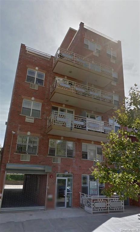 #1 photo, 40-45 68th Street, 뉴욕퀸즈 Woodside , NY 11377