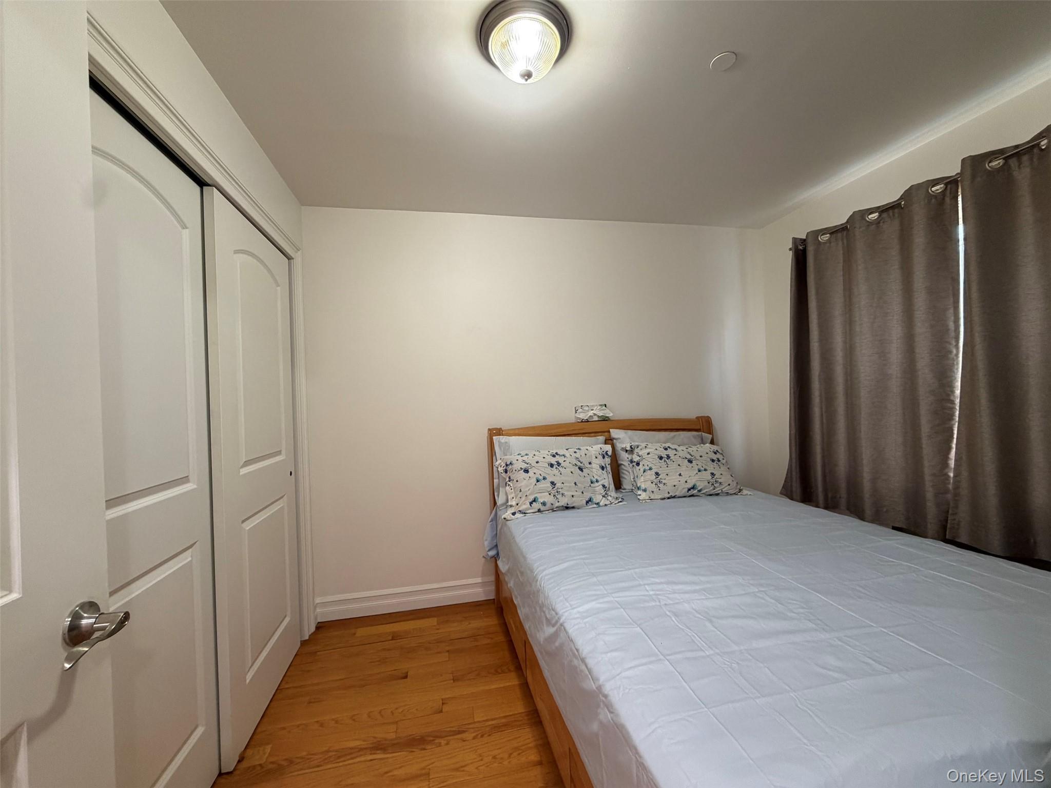 #6 photo, 40-45 68th Street, 뉴욕퀸즈 Woodside , NY 11377